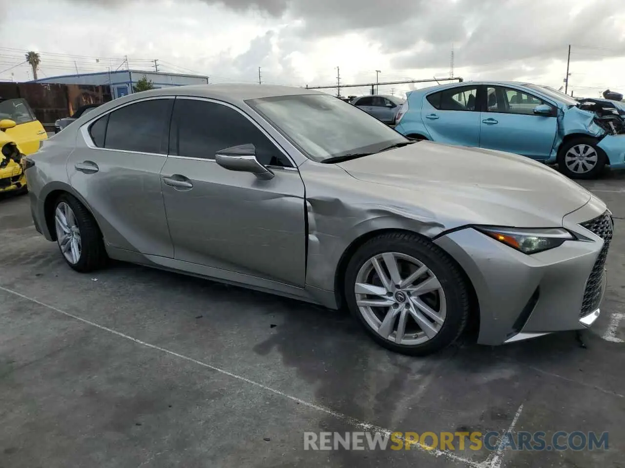 4 Фотография поврежденного автомобиля JTHAA1D26M5114336 LEXUS IS 2021