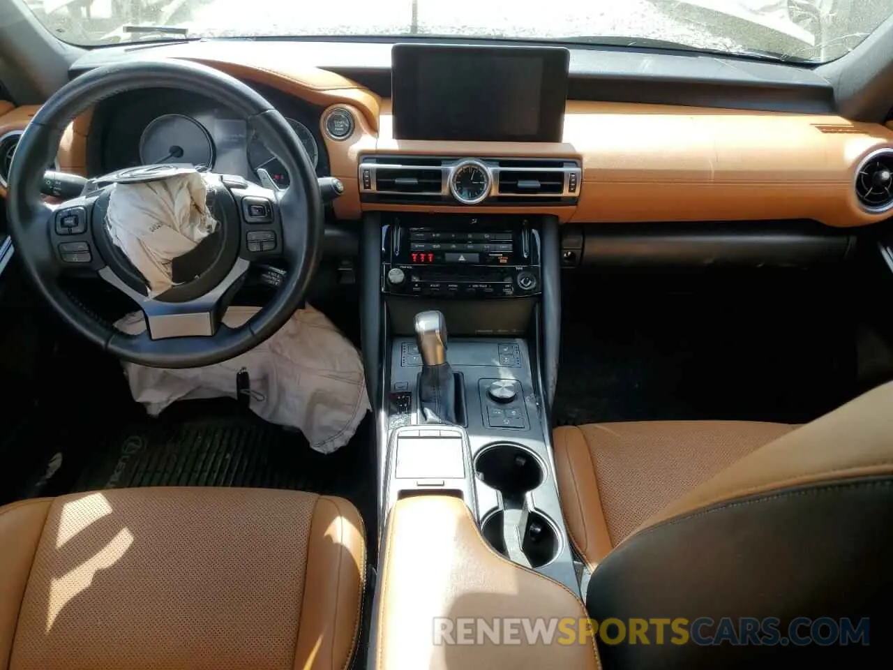8 Фотография поврежденного автомобиля JTHCA1D21M5109473 LEXUS IS 2021