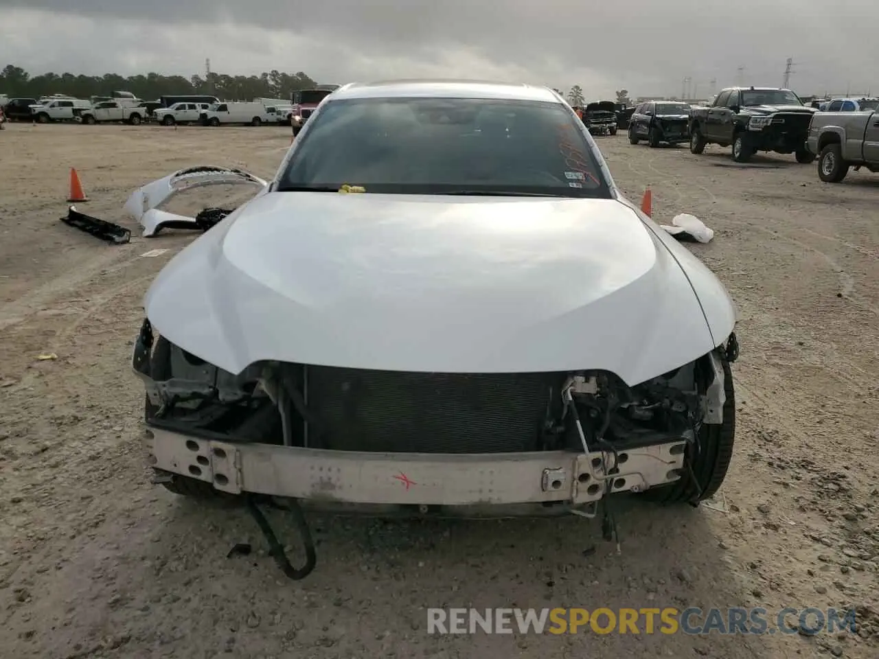 5 Фотография поврежденного автомобиля JTHCA1D28M5116162 LEXUS IS 2021