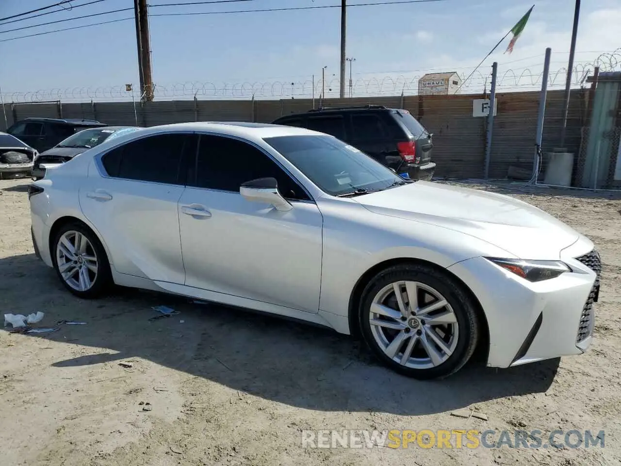 4 Фотография поврежденного автомобиля JTHCA1D29M5115814 LEXUS IS 2021