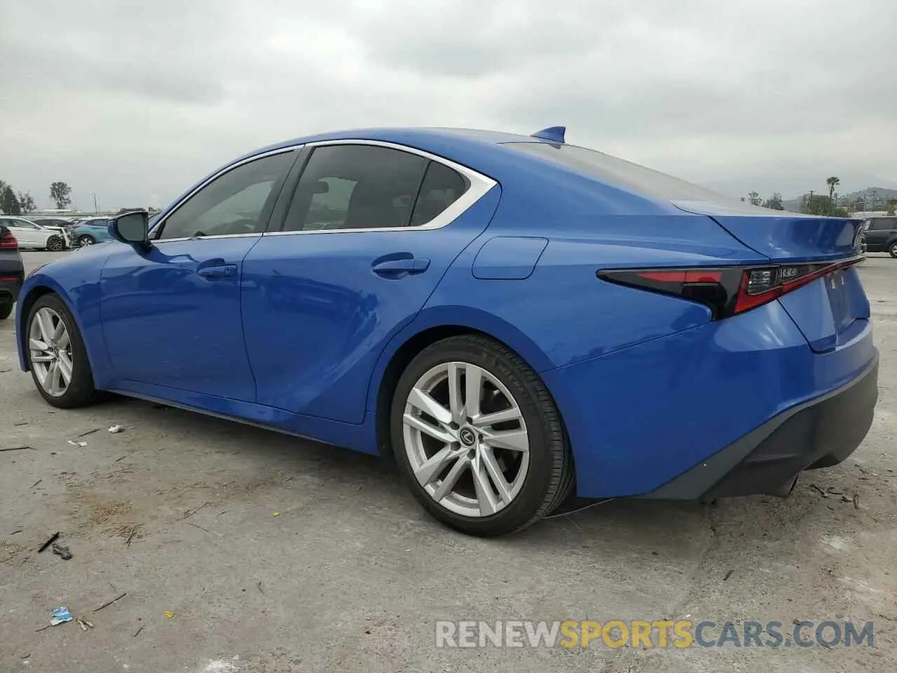 2 Фотография поврежденного автомобиля JTHAA1D26N5122731 LEXUS IS 2022
