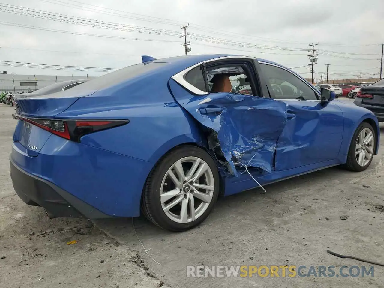 3 Фотография поврежденного автомобиля JTHAA1D26N5122731 LEXUS IS 2022