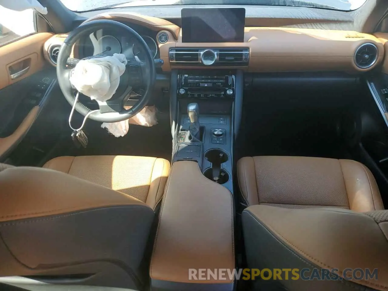 8 Фотография поврежденного автомобиля JTHCA1D24N5122168 LEXUS IS 2022
