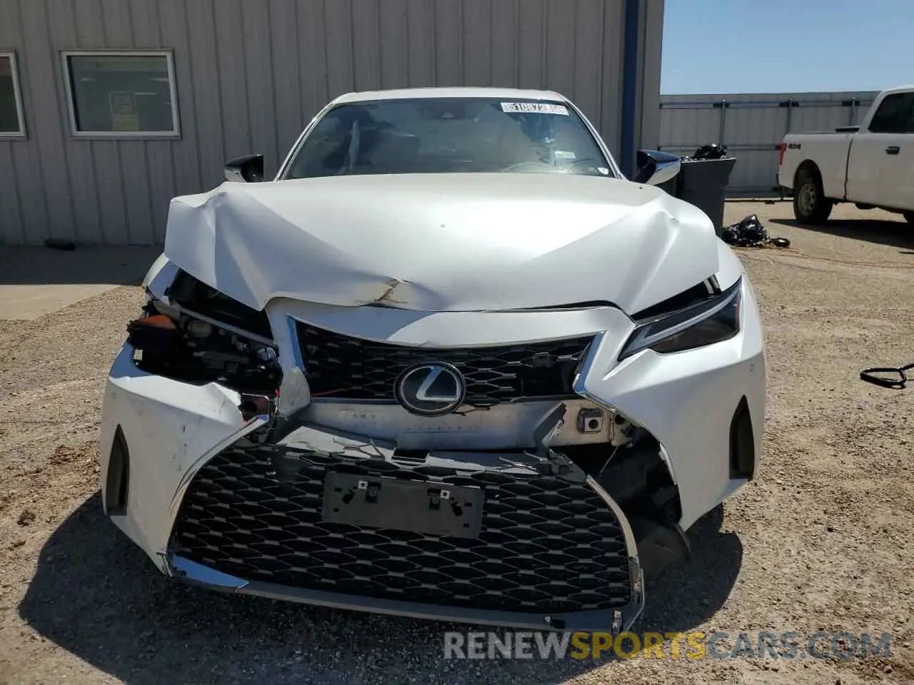 5 Фотография поврежденного автомобиля JTHCA1D29N5120674 LEXUS IS 2022