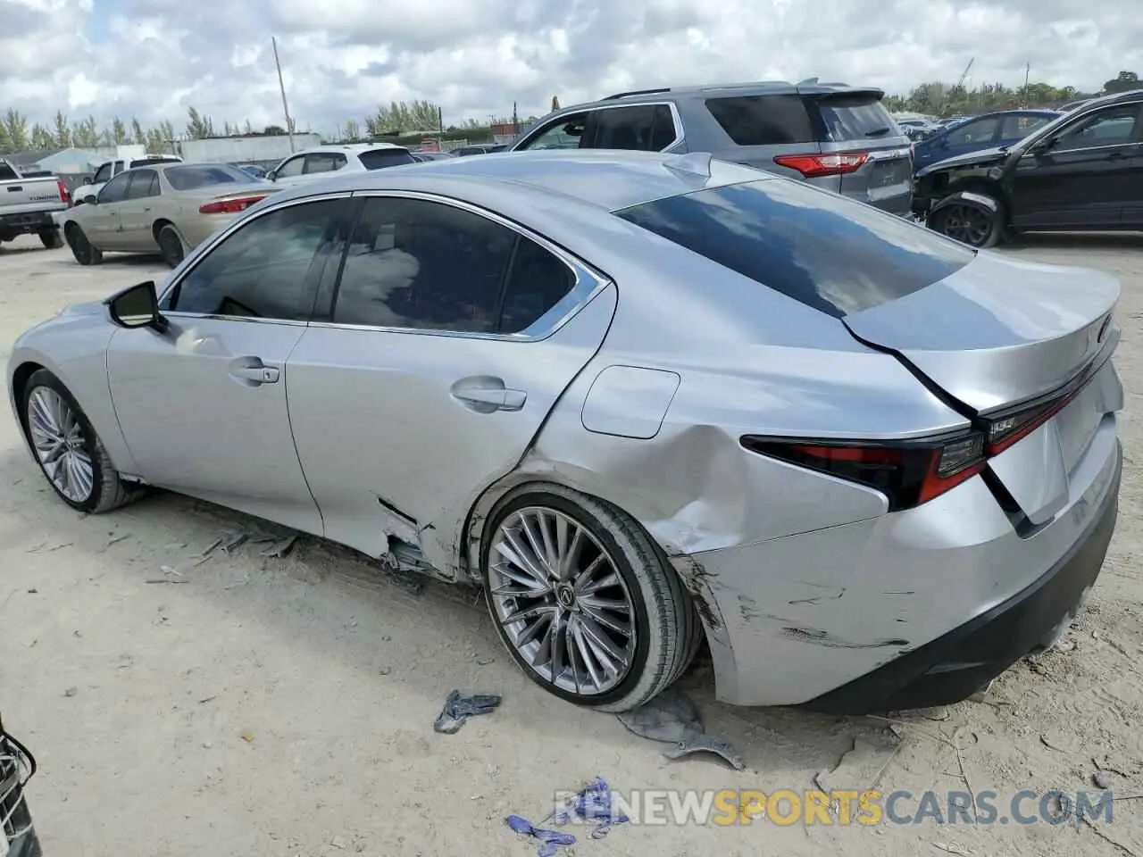 2 Фотография поврежденного автомобиля JTHDA1D22N5120116 LEXUS IS 2022