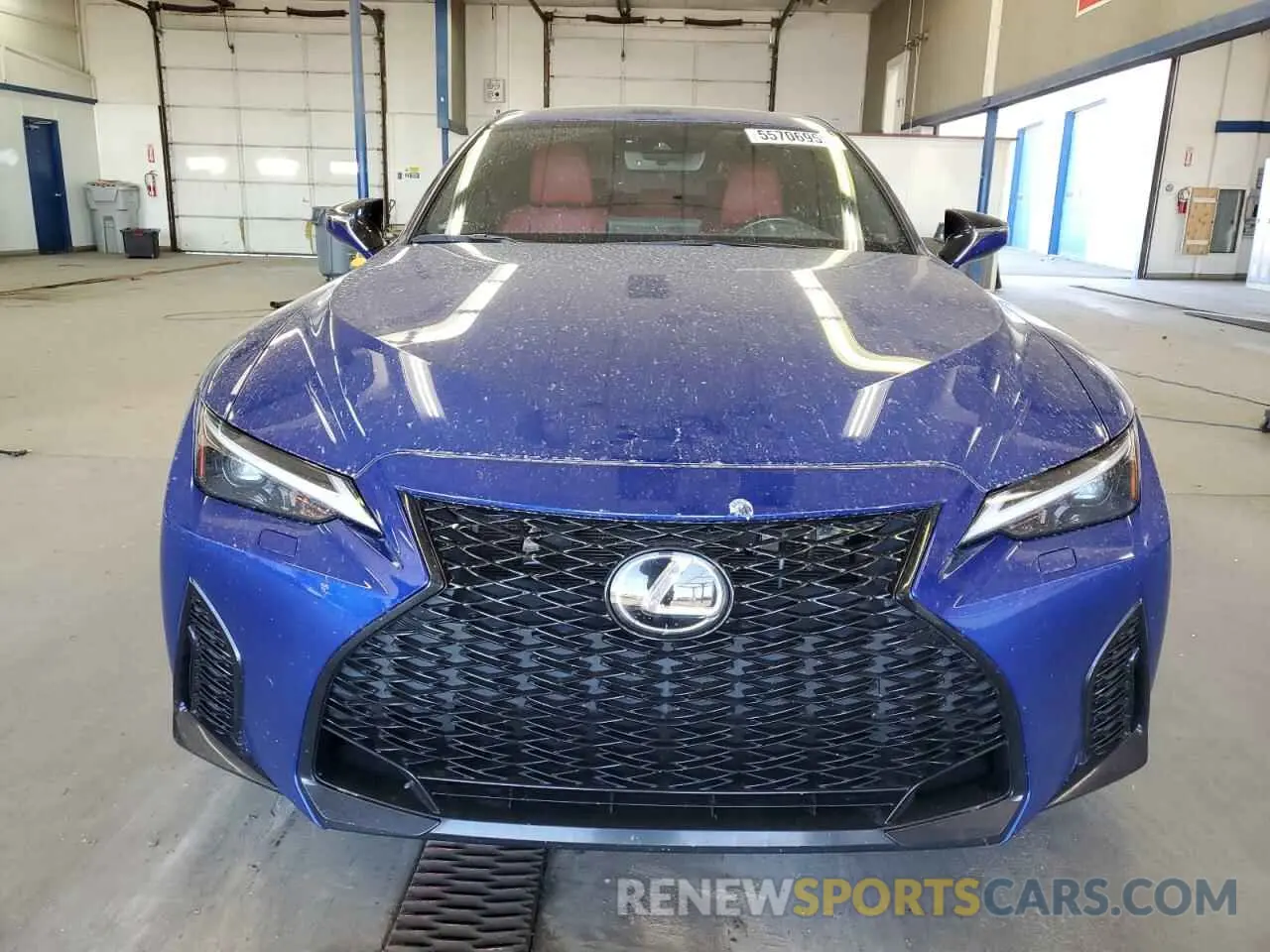 5 Фотография поврежденного автомобиля JTHG81F28N5048165 LEXUS IS 2022