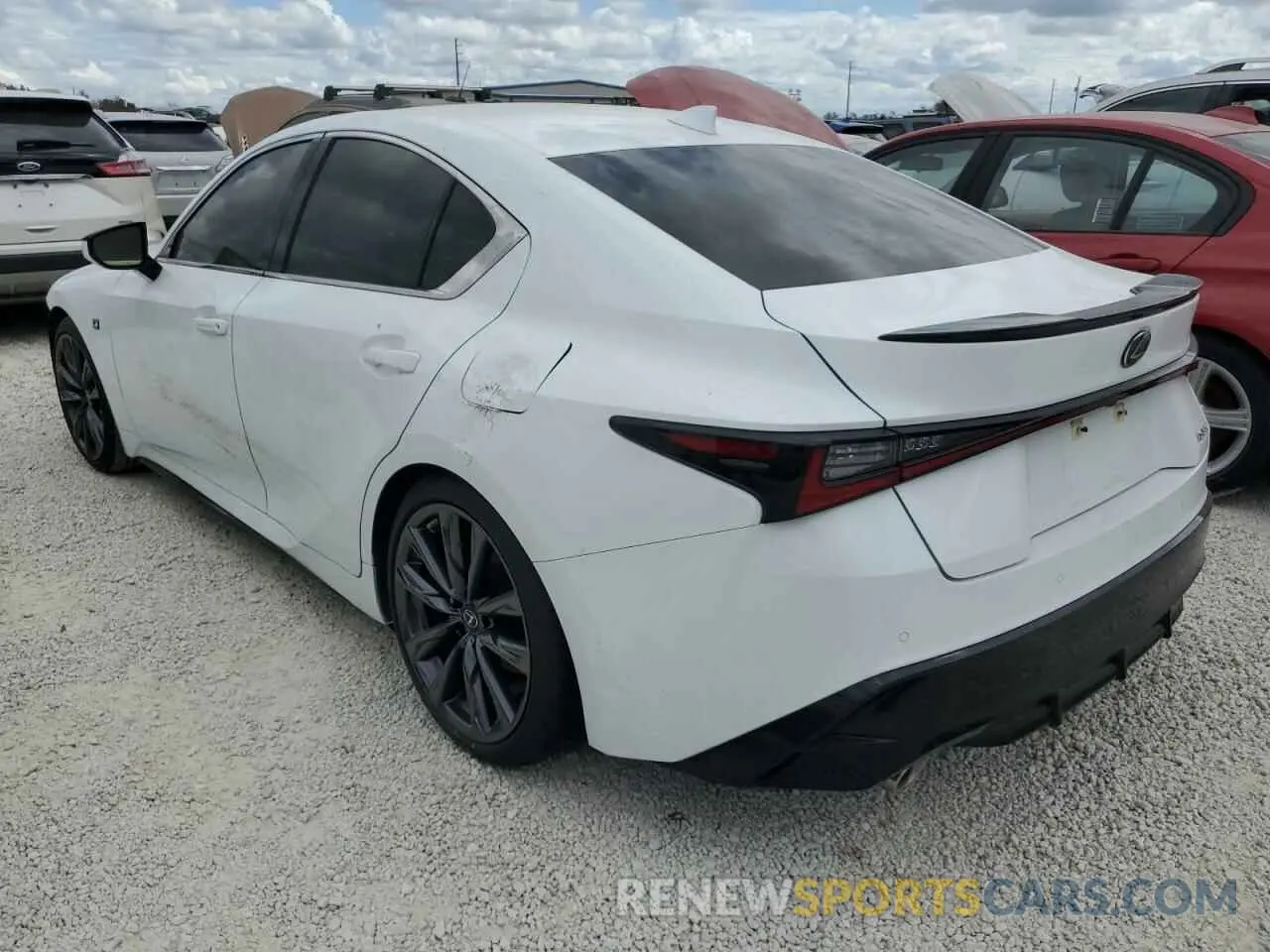 3 Фотография поврежденного автомобиля JTHGZ1B21N5051671 LEXUS IS 2022