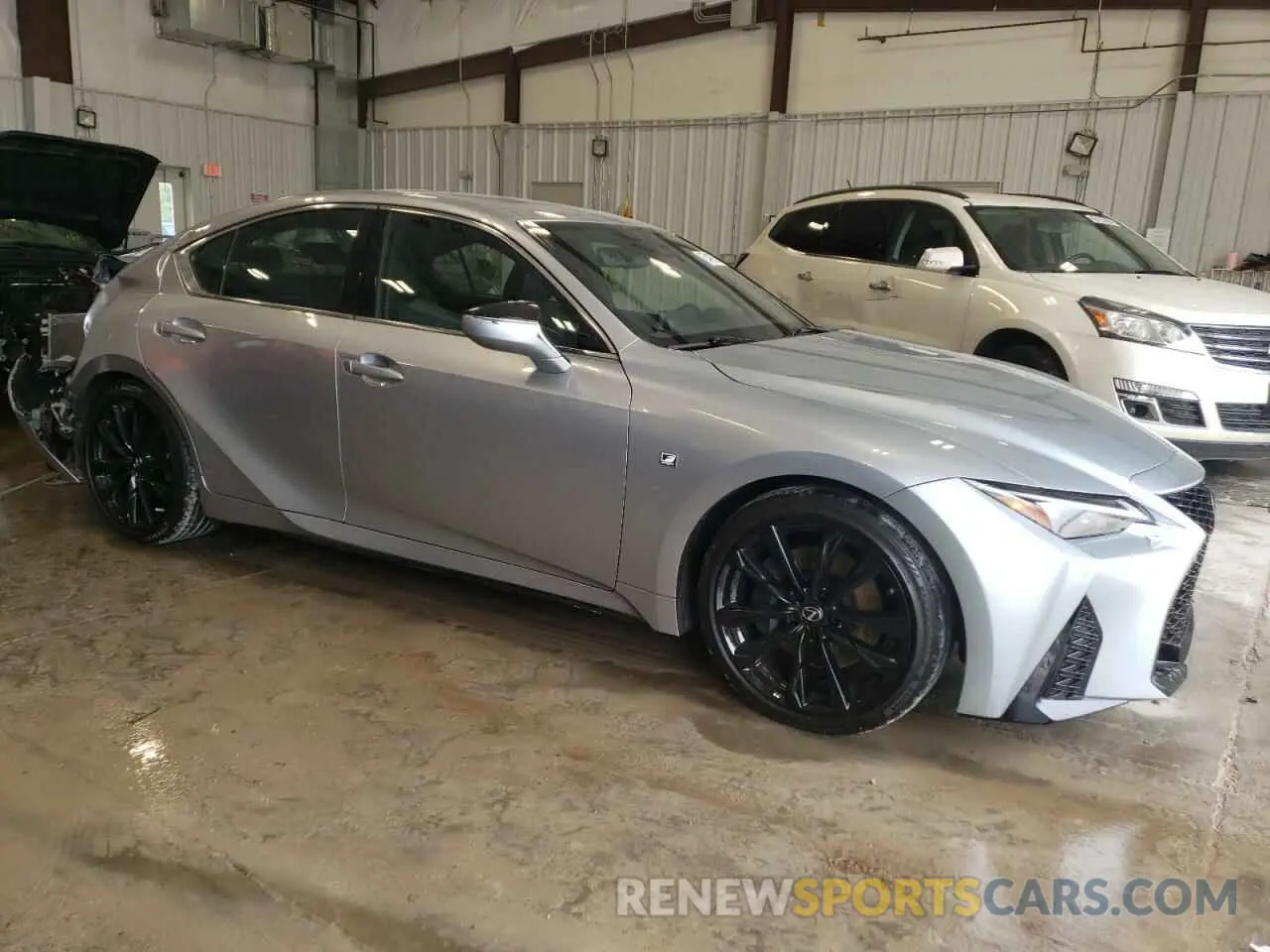 4 Фотография поврежденного автомобиля JTHGZ1B28N5049237 LEXUS IS 2022