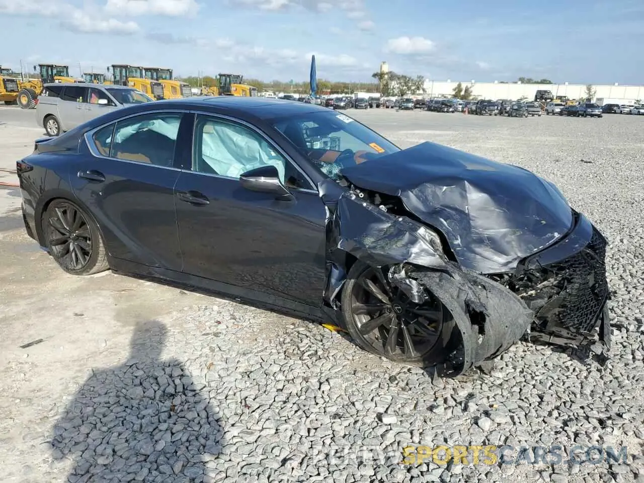 4 Фотография поврежденного автомобиля JTHBA1D2XR5131457 LEXUS IS 2024