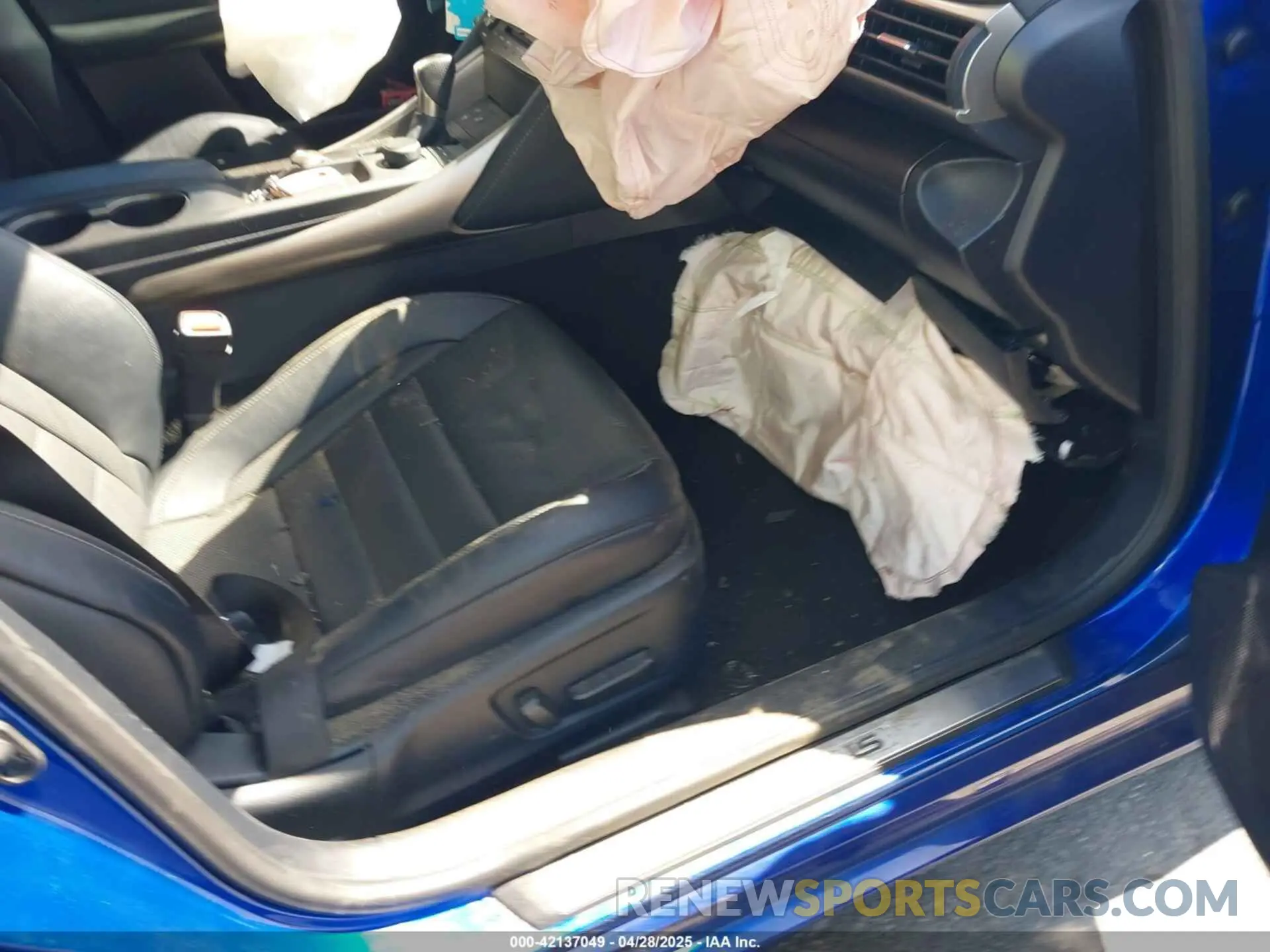 5 Photograph of a damaged car JTHBA1D20K5092111 LEXUS IS 300 2019
