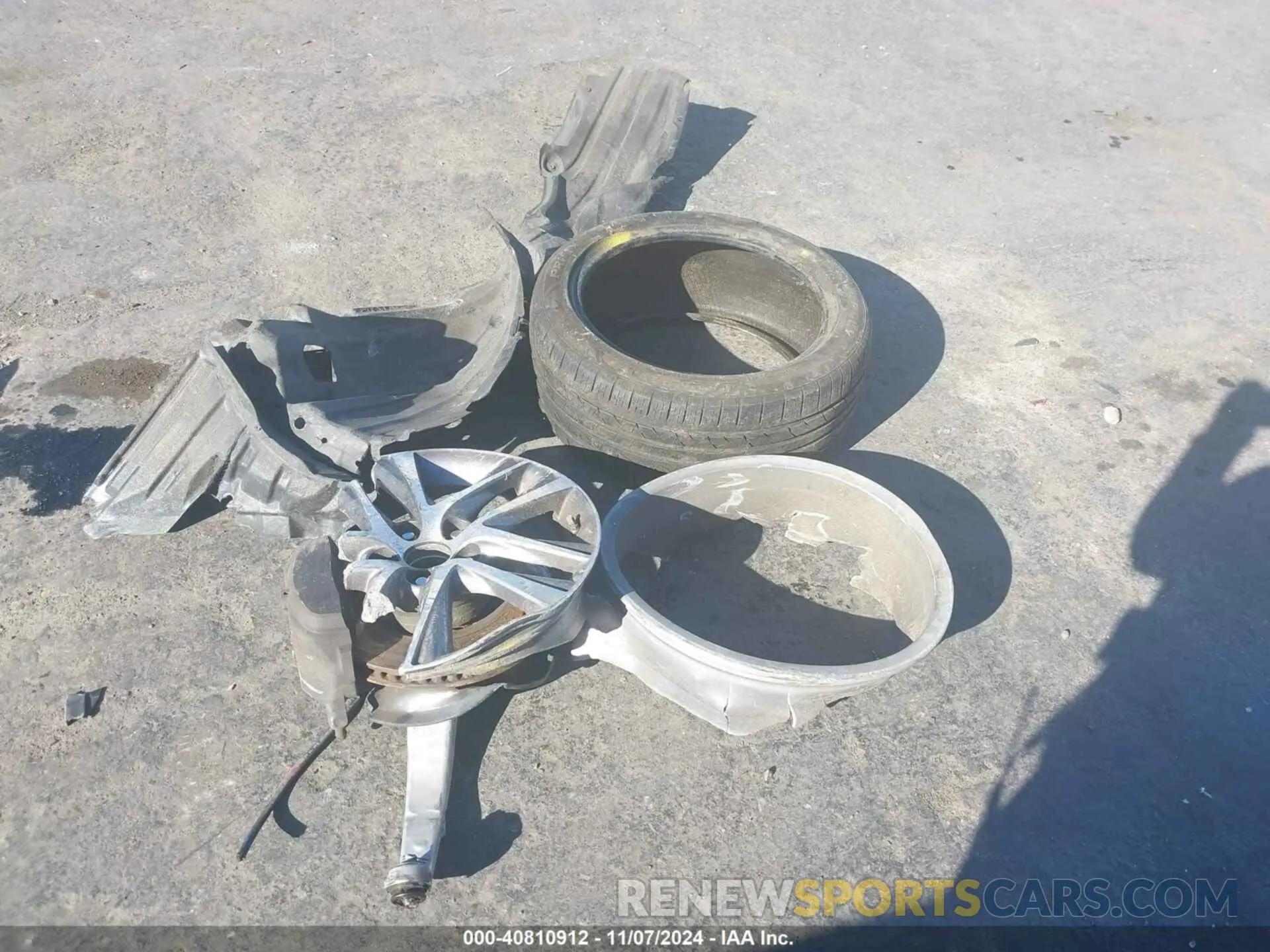12 Фотография поврежденного автомобиля JTHBA1D23K5099666 LEXUS IS 300 2019