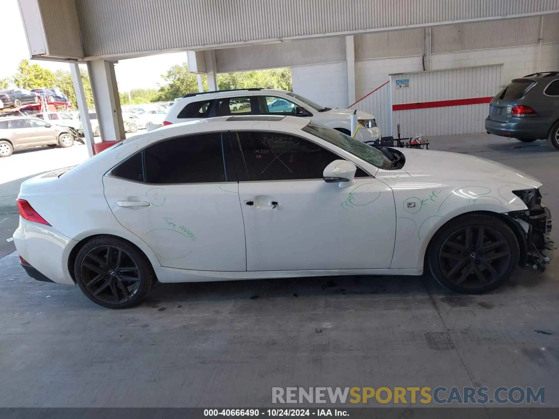14 Фотография поврежденного автомобиля JTHBA1D26K5090878 LEXUS IS 300 2019