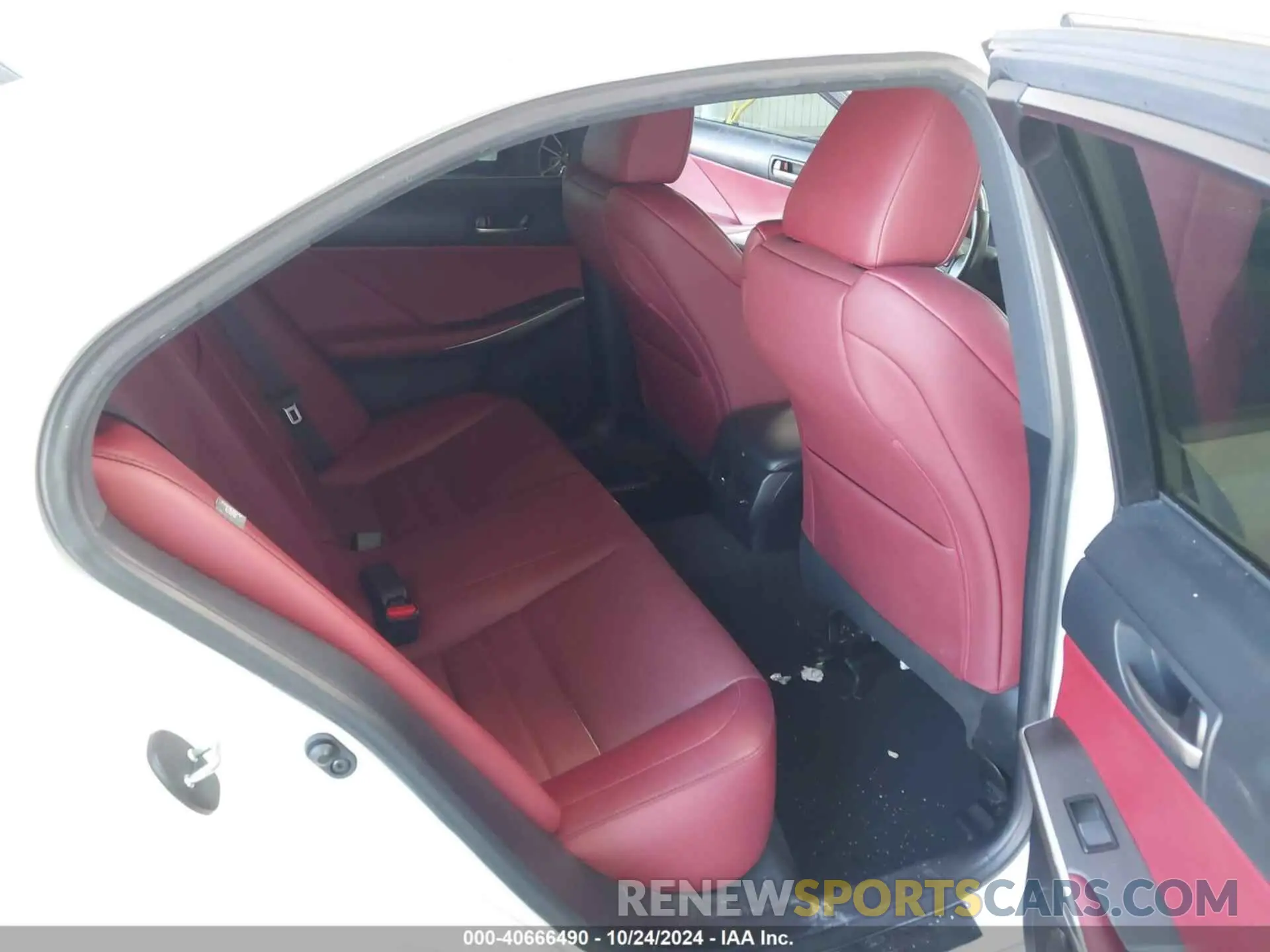 8 Фотография поврежденного автомобиля JTHBA1D26K5090878 LEXUS IS 300 2019