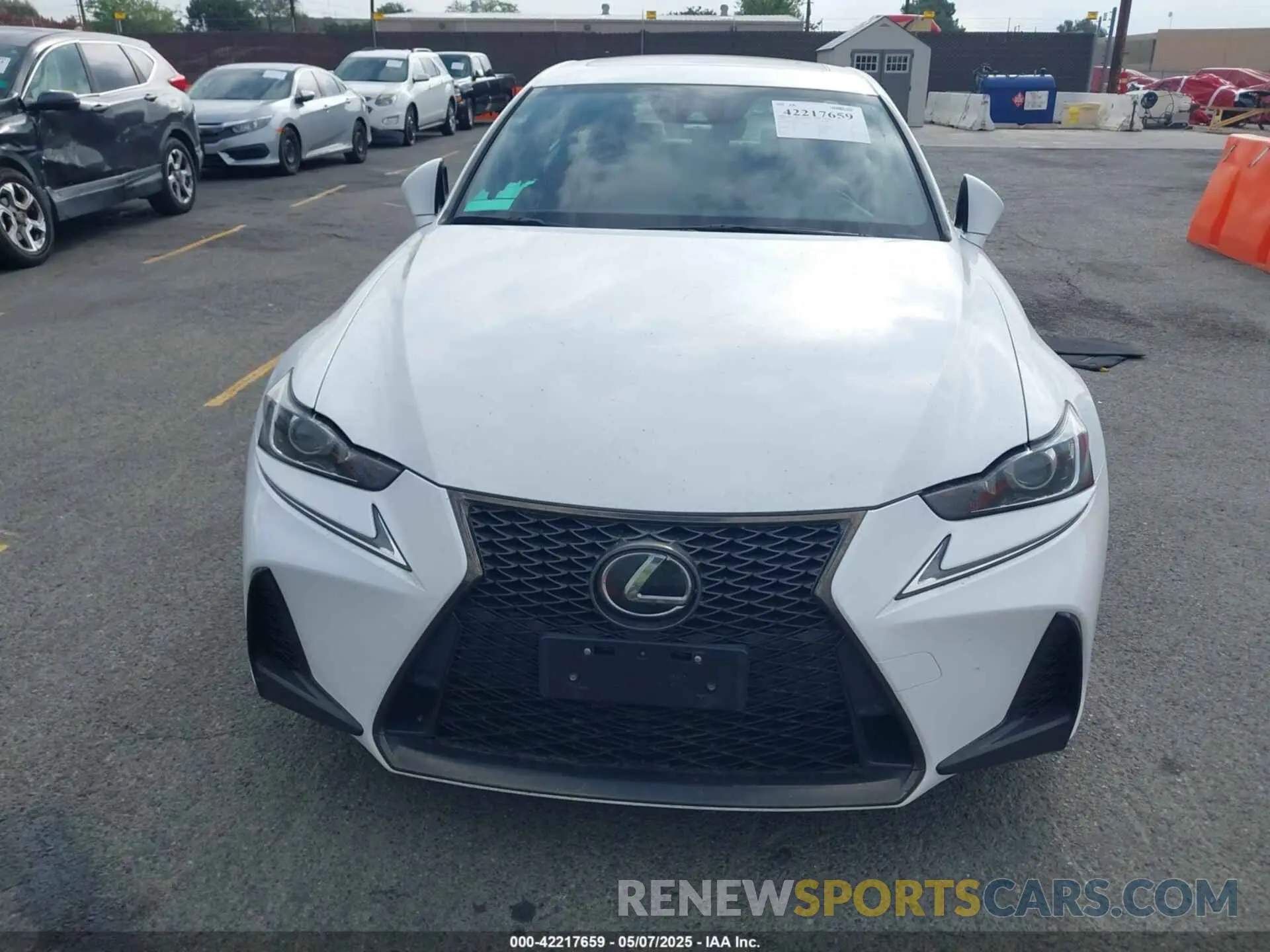 12 Фотография поврежденного автомобиля JTHBA1D28K5099436 LEXUS IS 300 2019