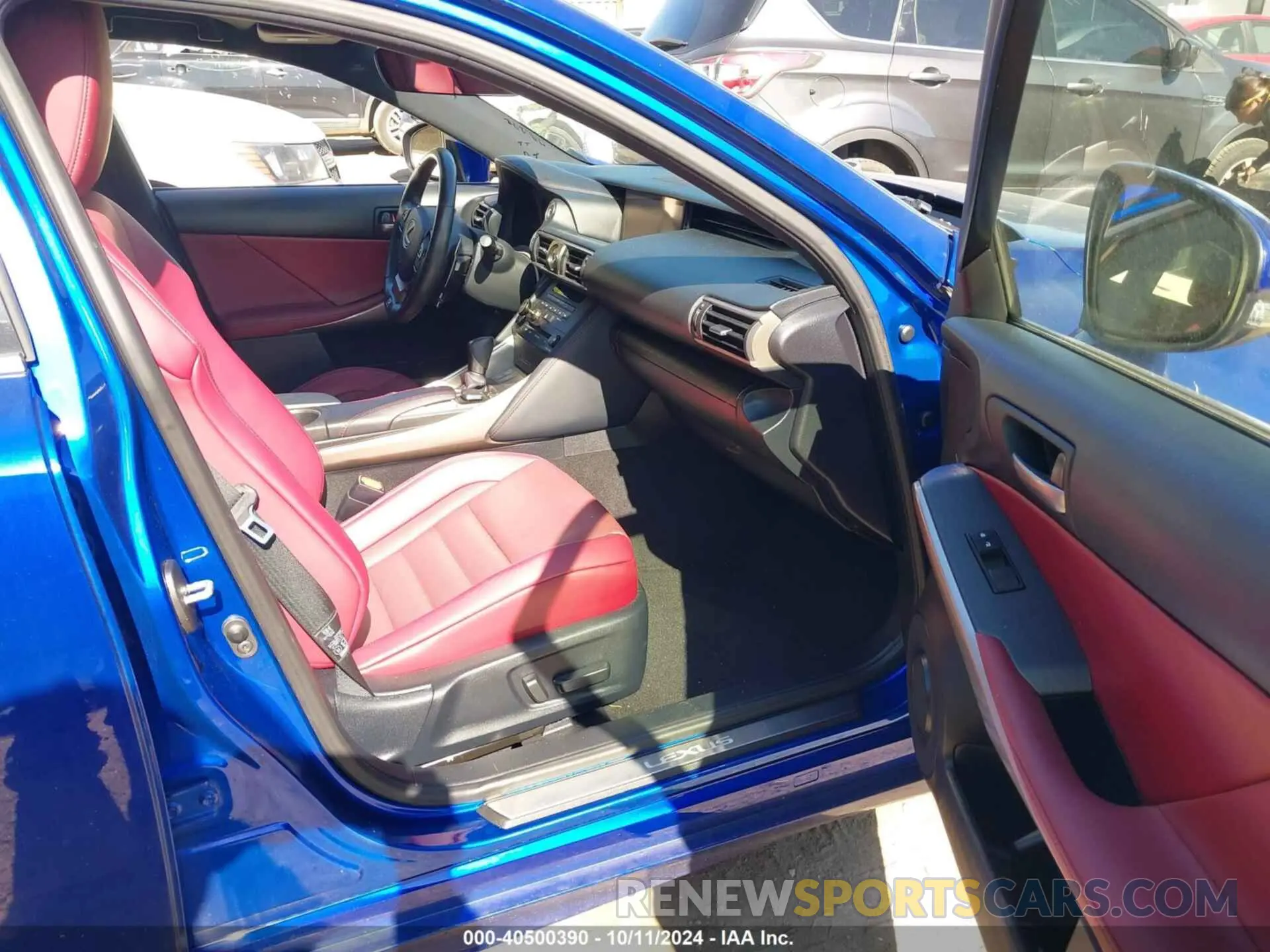 5 Photograph of a damaged car JTHC81D21K5035982 LEXUS IS 300 2019