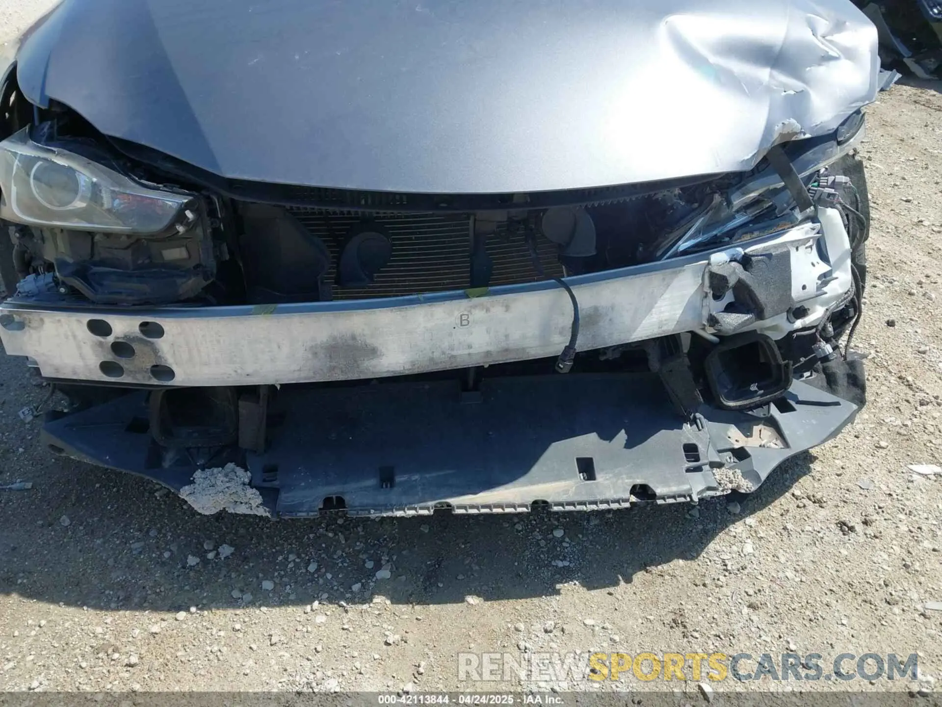 17 Photograph of a damaged car JTHC81D25K5034043 LEXUS IS 300 2019