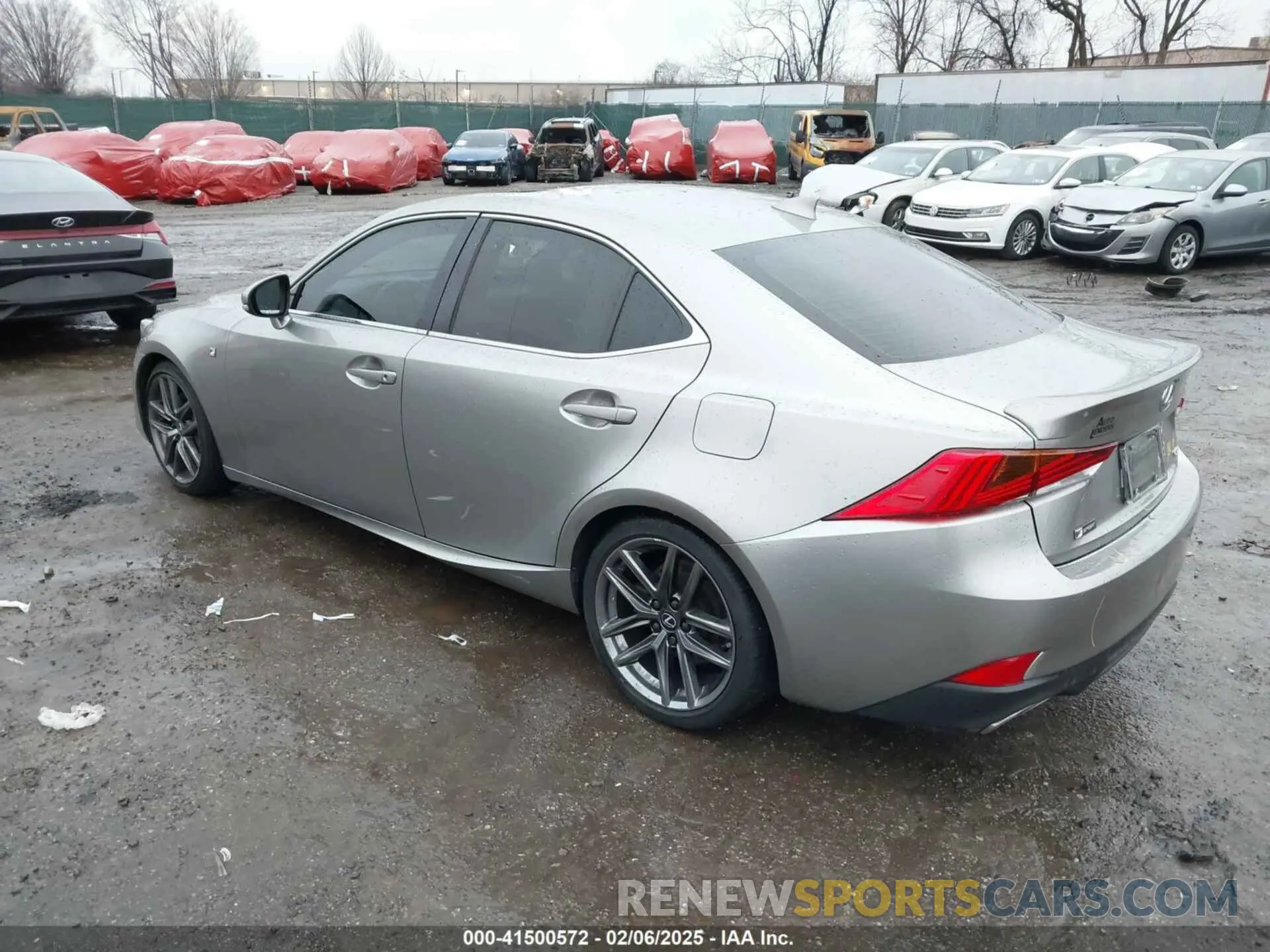 3 Фотография поврежденного автомобиля JTHC81D25K5036536 LEXUS IS 300 2019