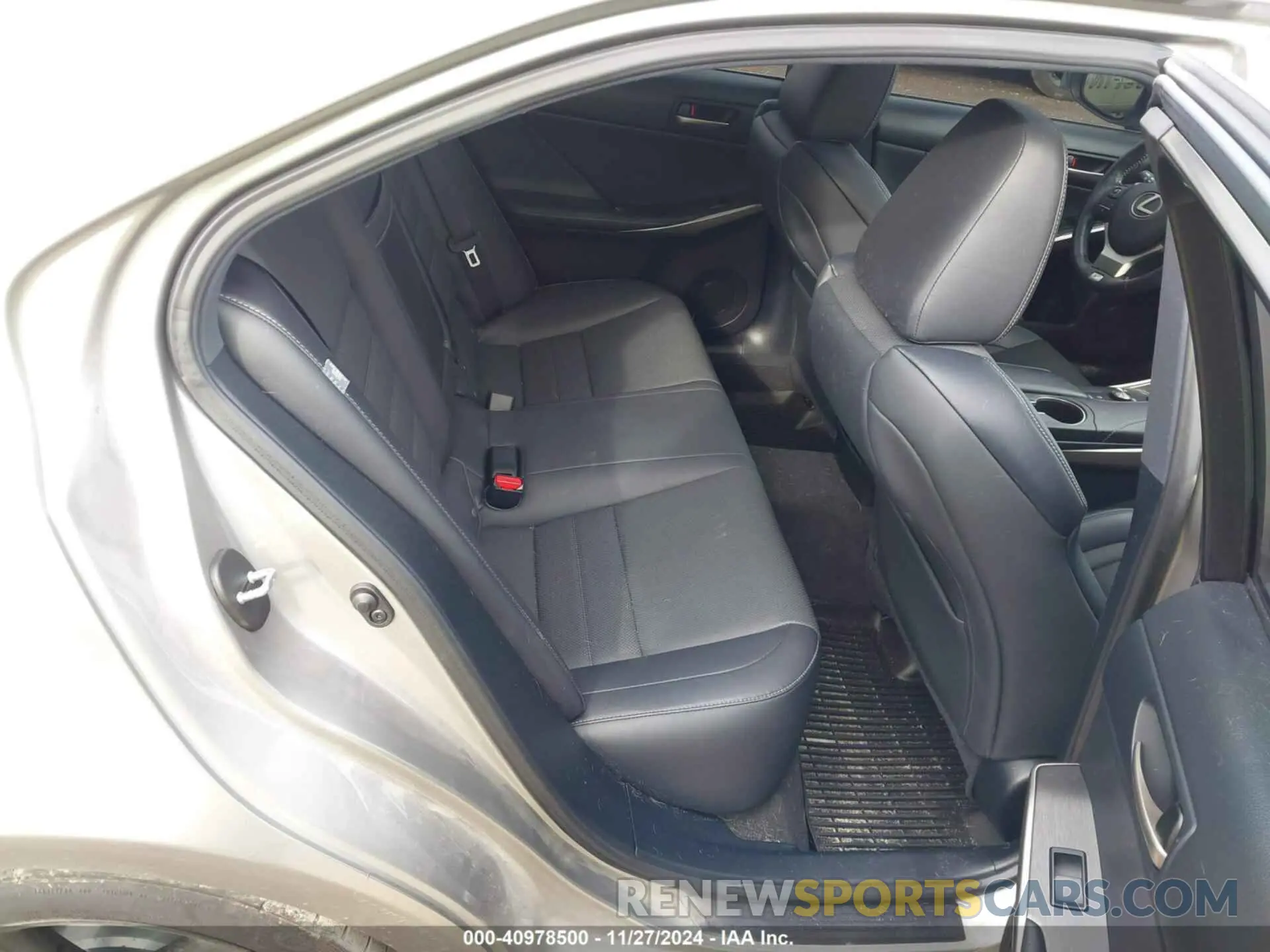 8 Photograph of a damaged car JTHC81D28K5036577 LEXUS IS 300 2019