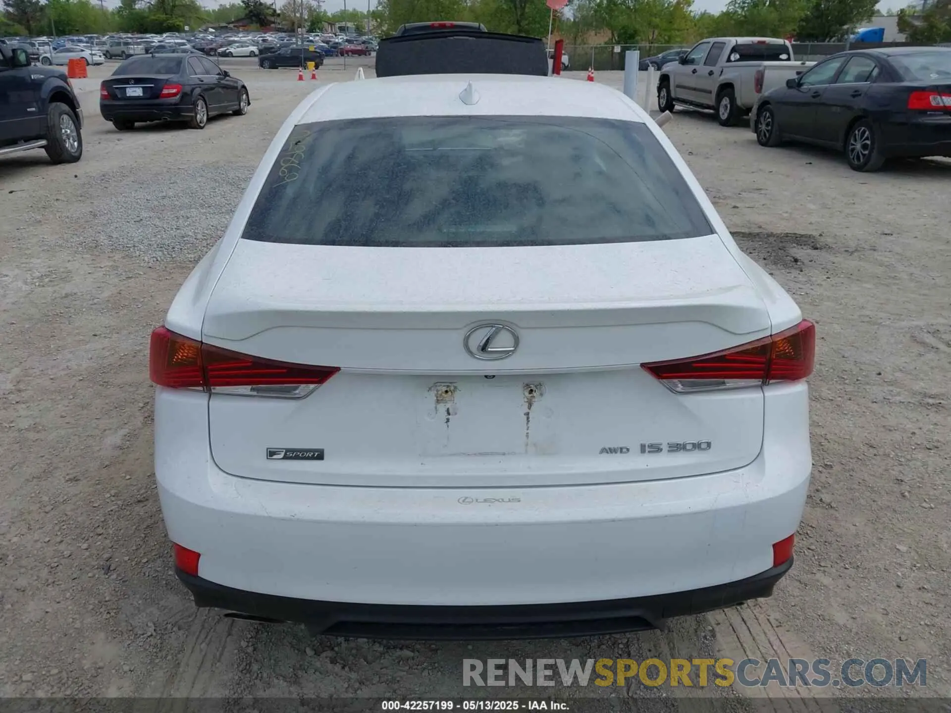 15 Photograph of a damaged car JTHC81D29K5036510 LEXUS IS 300 2019