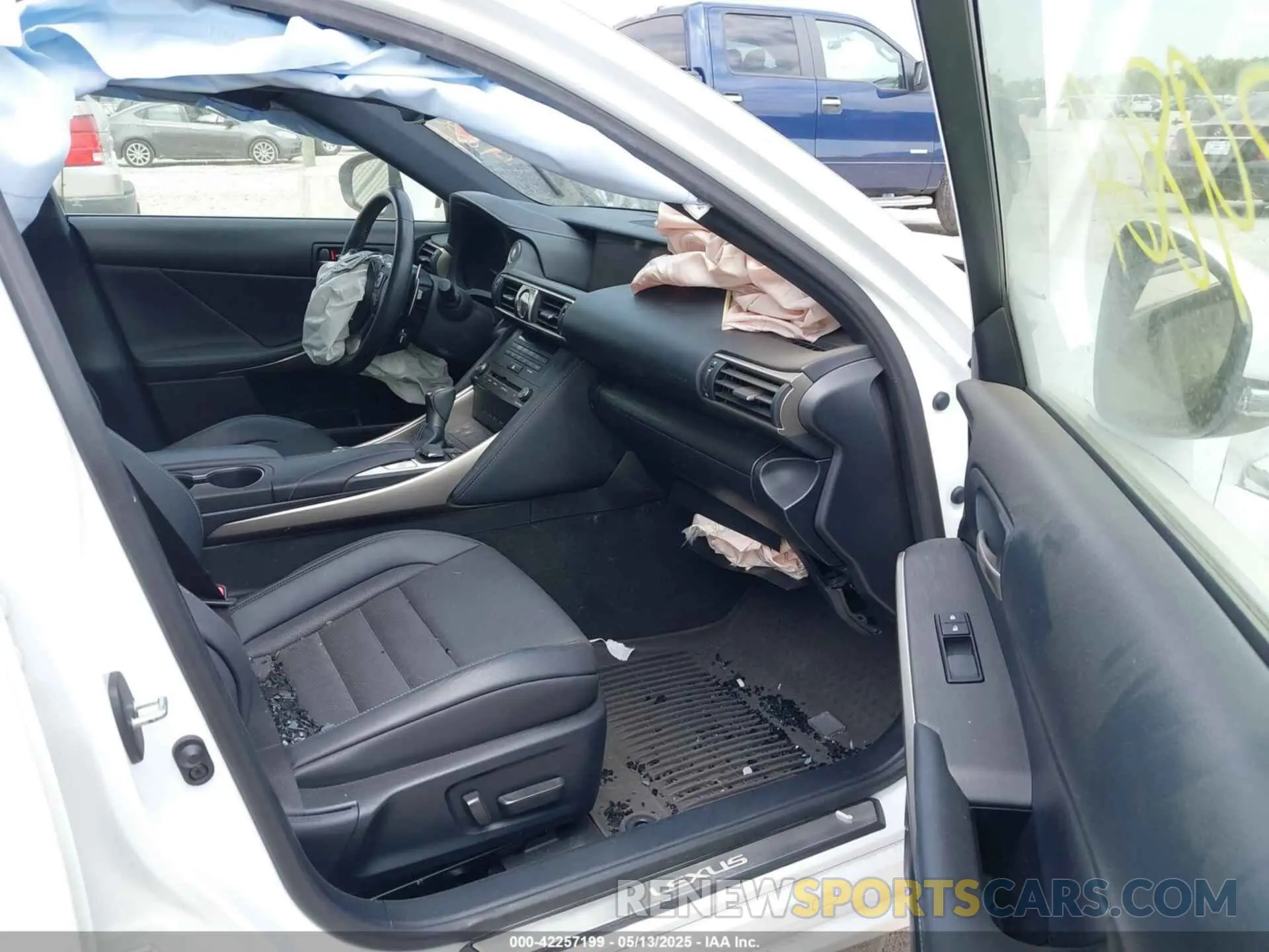 5 Photograph of a damaged car JTHC81D29K5036510 LEXUS IS 300 2019