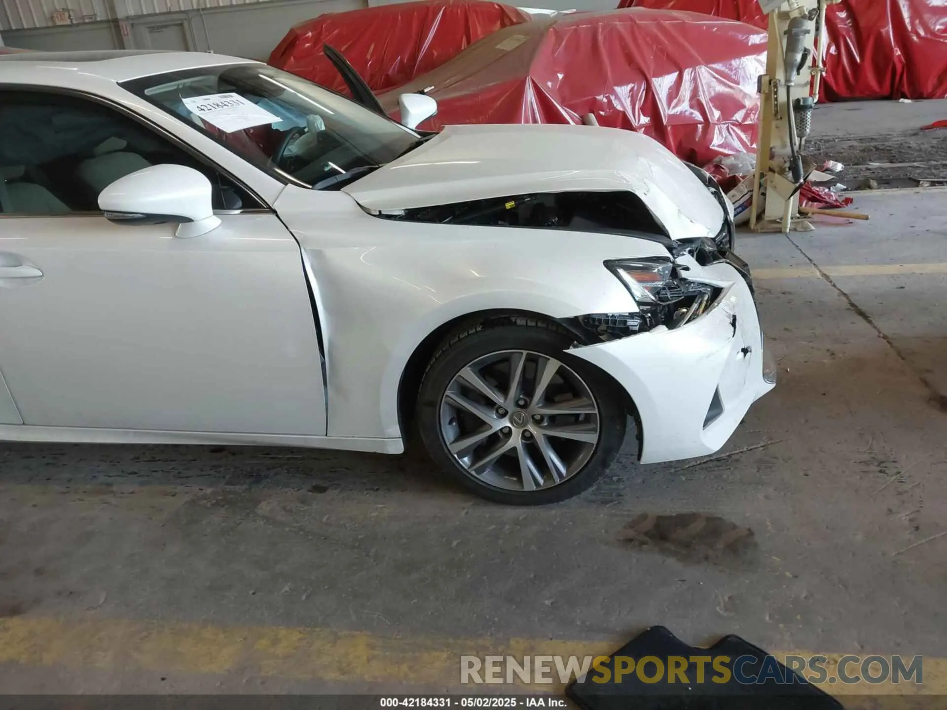 6 Фотография поврежденного автомобиля JTHAA1D27L5108964 LEXUS IS 300 2020