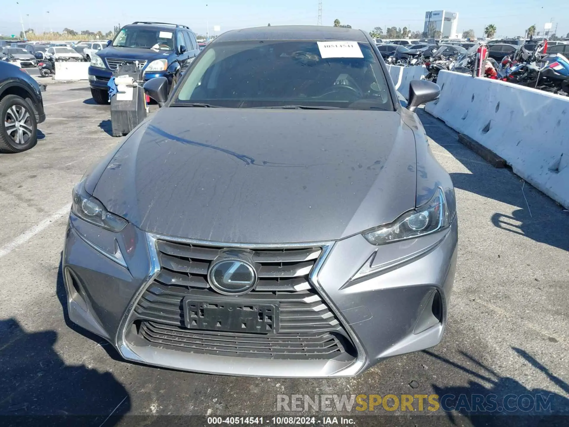 12 Фотография поврежденного автомобиля JTHDA1D24L5106926 LEXUS IS 300 2020