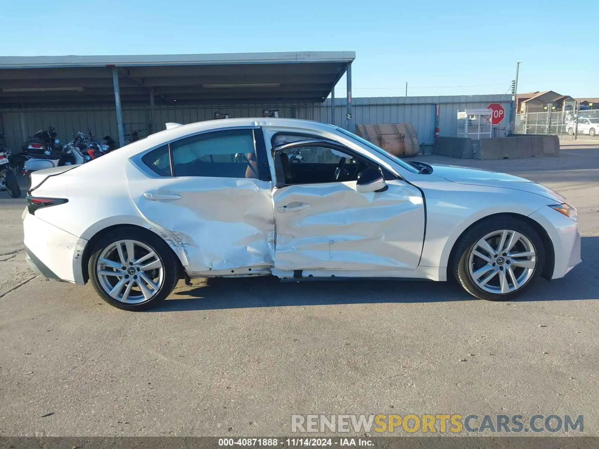 13 Фотография поврежденного автомобиля JTHAA1D28M5117481 LEXUS IS 300 2021