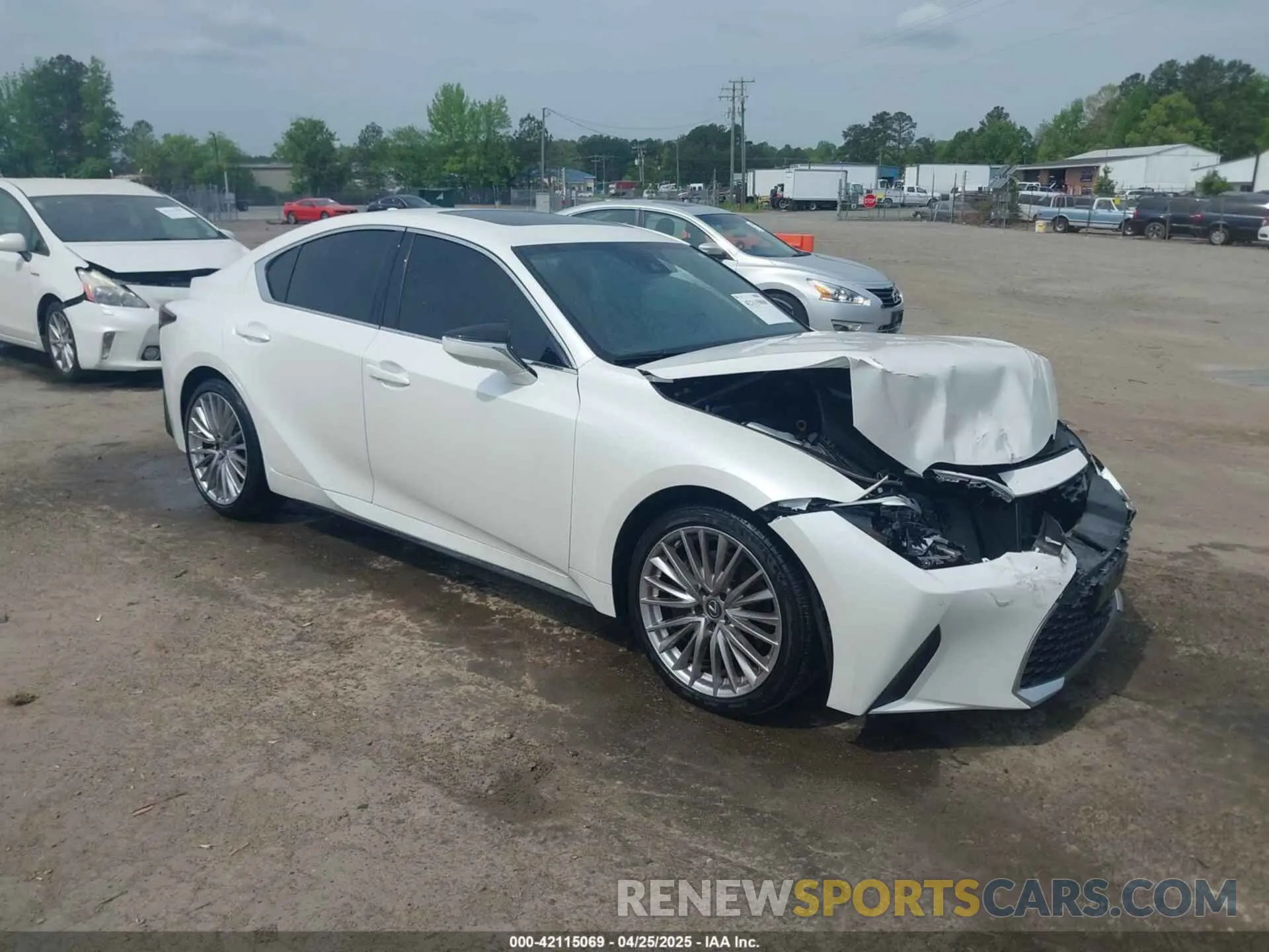 1 Фотография поврежденного автомобиля JTHD81F21N5048009 LEXUS IS 300 2022