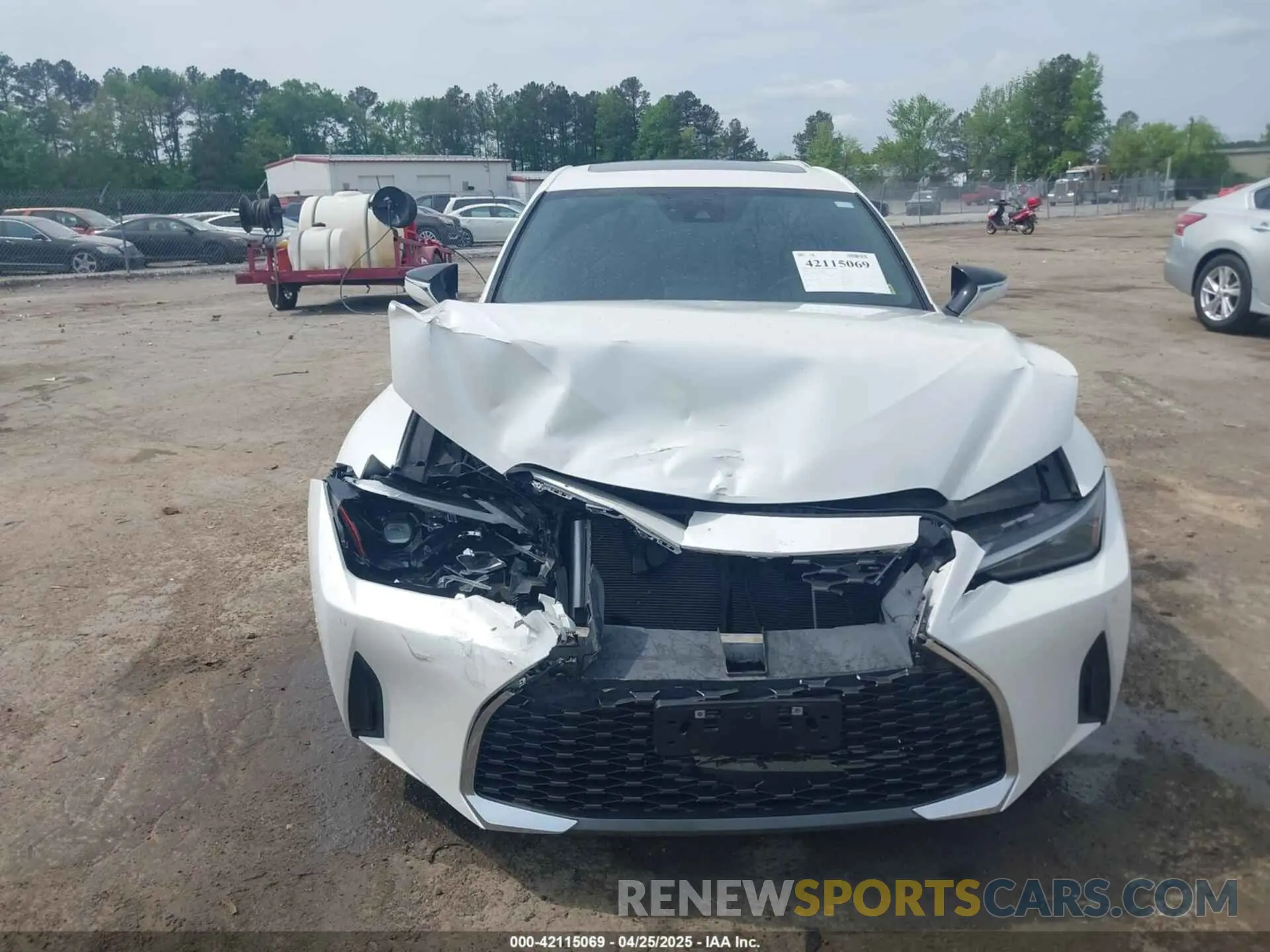 12 Фотография поврежденного автомобиля JTHD81F21N5048009 LEXUS IS 300 2022