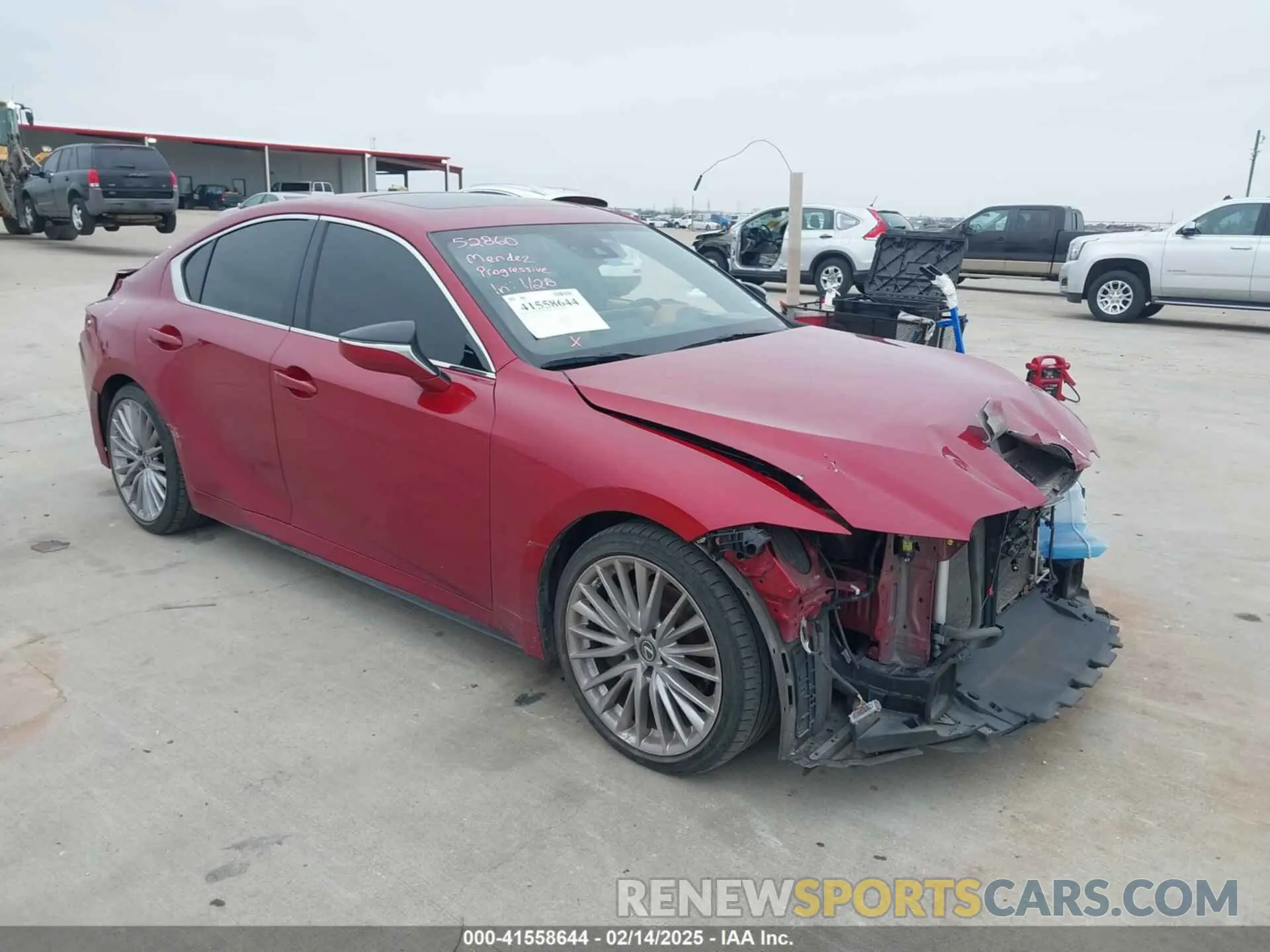 1 Фотография поврежденного автомобиля JTHDA1D21N5119328 LEXUS IS 300 2022