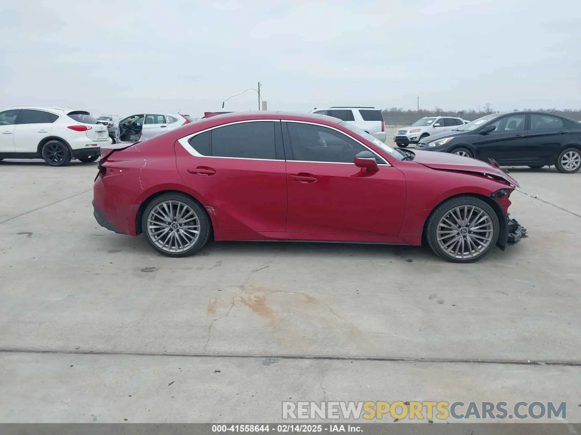 13 Фотография поврежденного автомобиля JTHDA1D21N5119328 LEXUS IS 300 2022