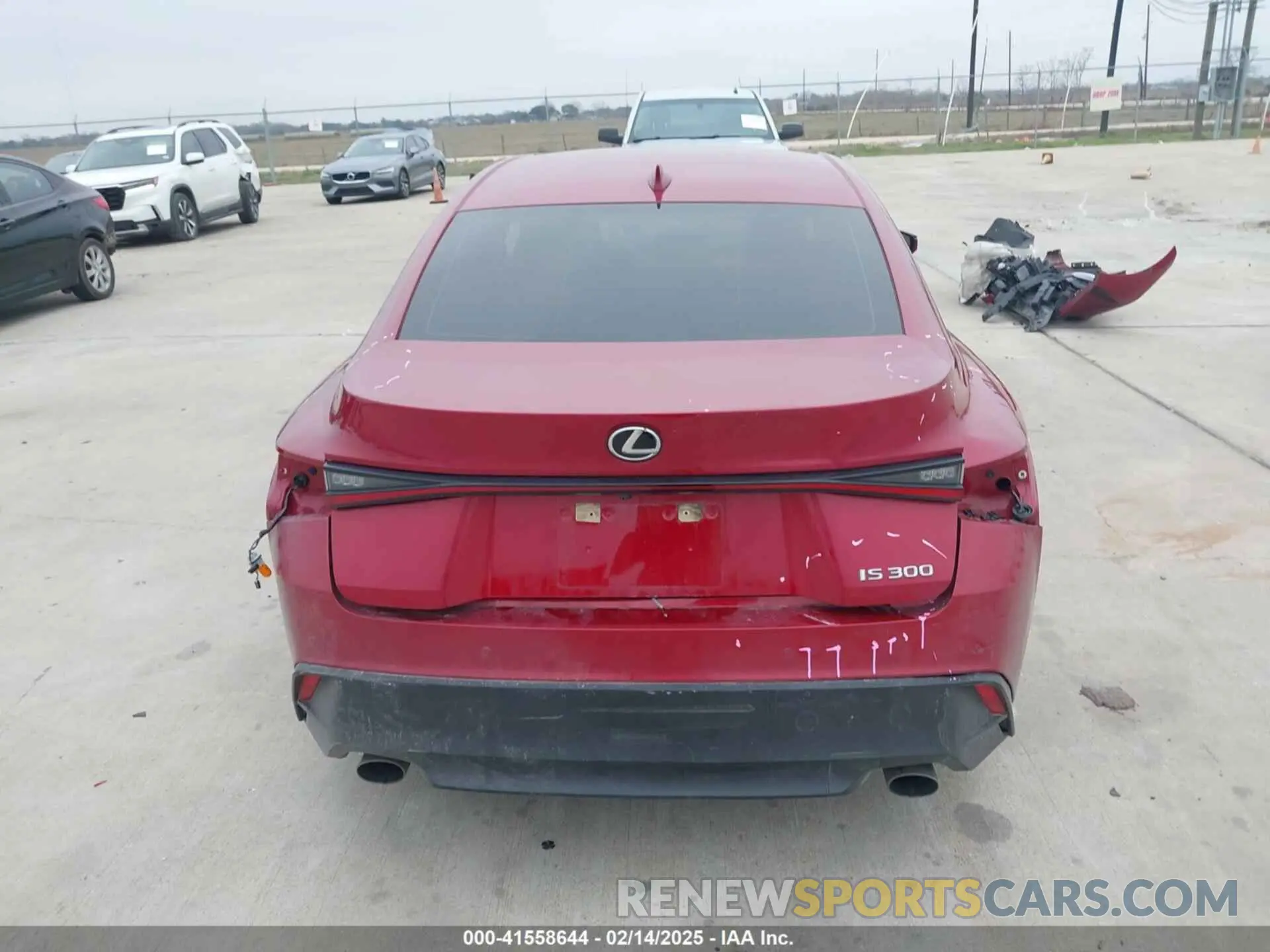 16 Фотография поврежденного автомобиля JTHDA1D21N5119328 LEXUS IS 300 2022