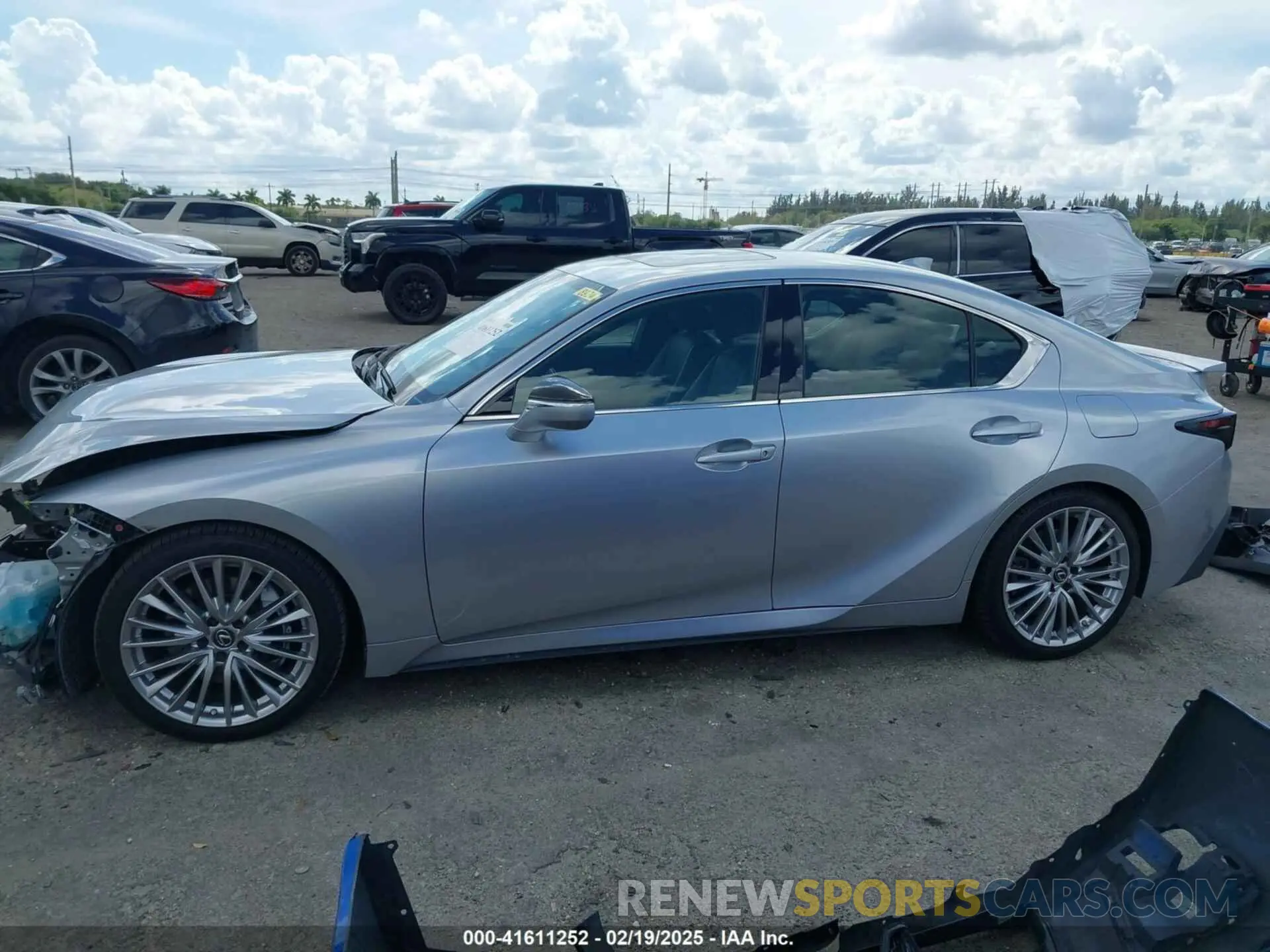 15 Фотография поврежденного автомобиля JTHDA1D24N5119341 LEXUS IS 300 2022