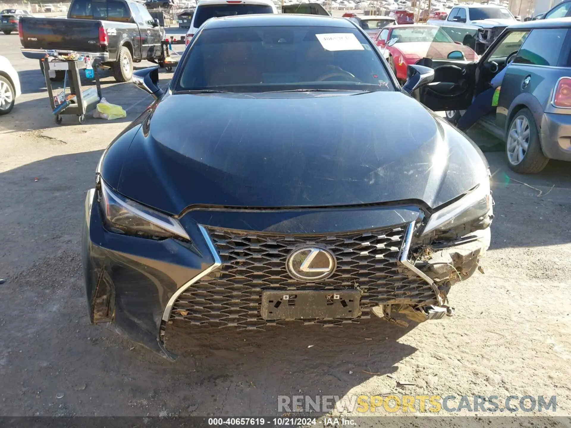 12 Фотография поврежденного автомобиля JTHDA1D27N5122492 LEXUS IS 300 2022