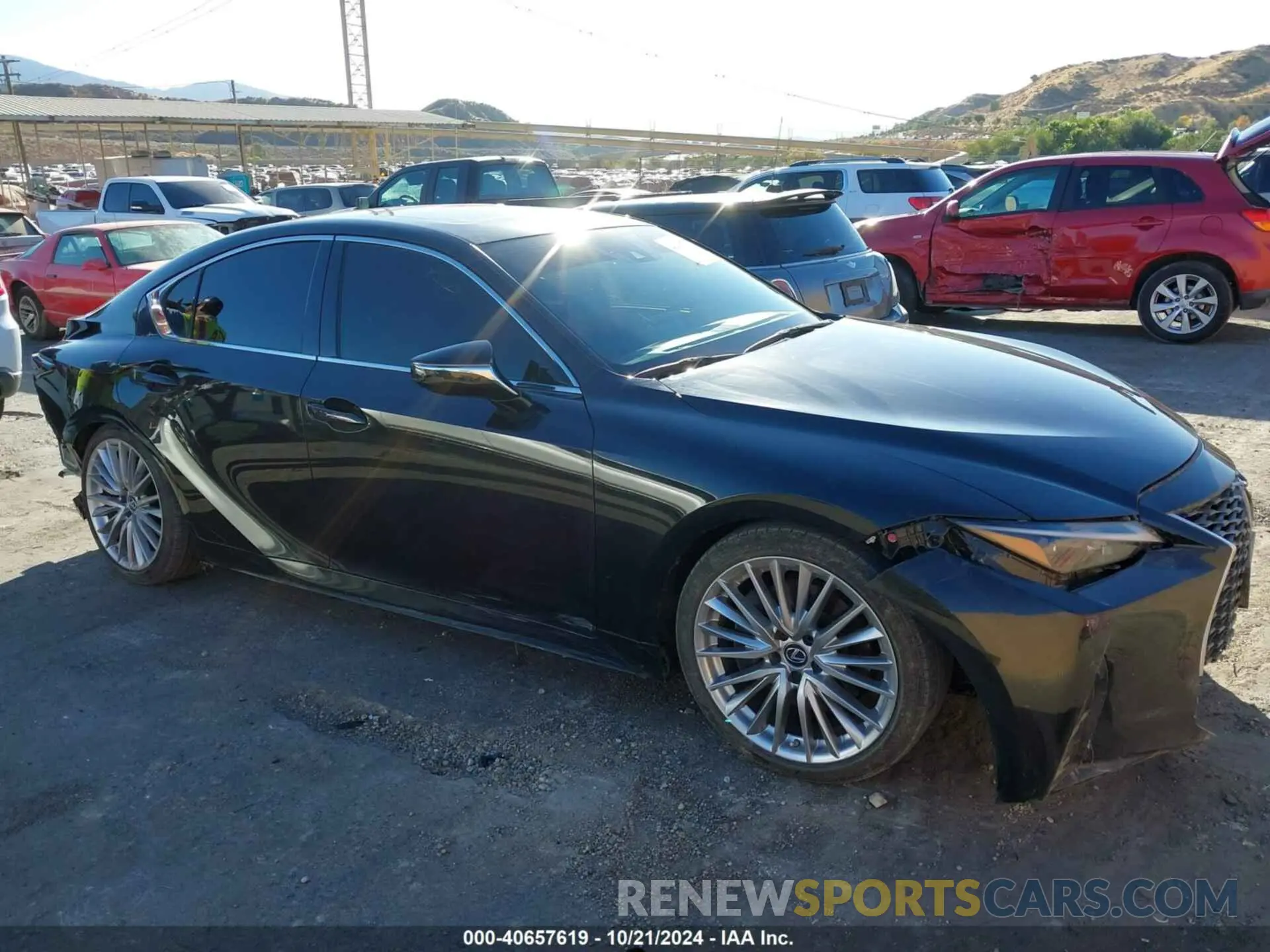 13 Фотография поврежденного автомобиля JTHDA1D27N5122492 LEXUS IS 300 2022