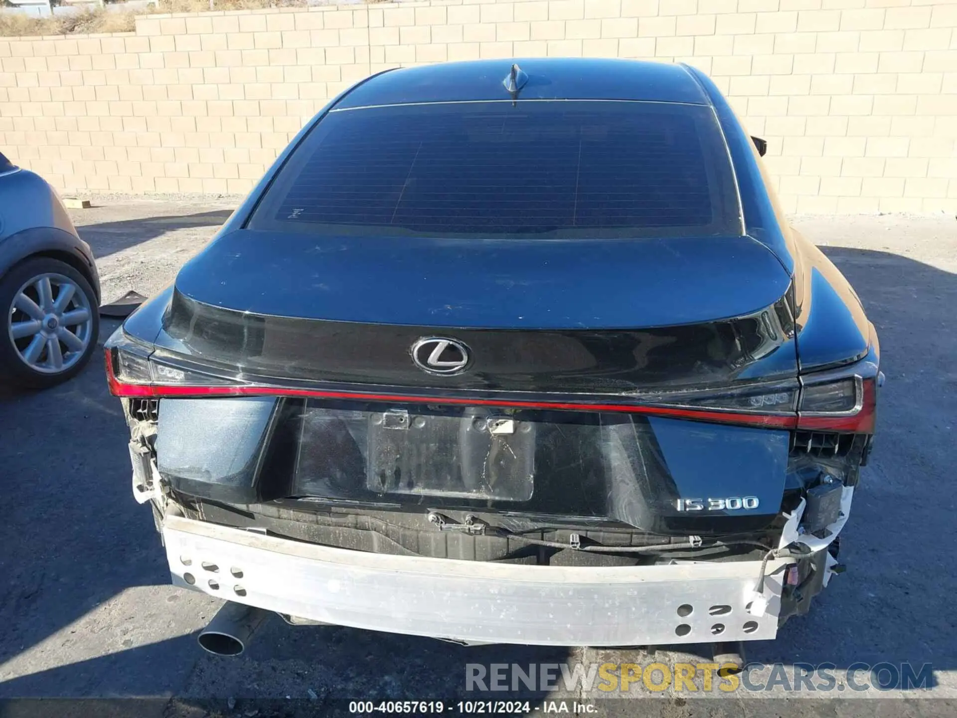 16 Фотография поврежденного автомобиля JTHDA1D27N5122492 LEXUS IS 300 2022