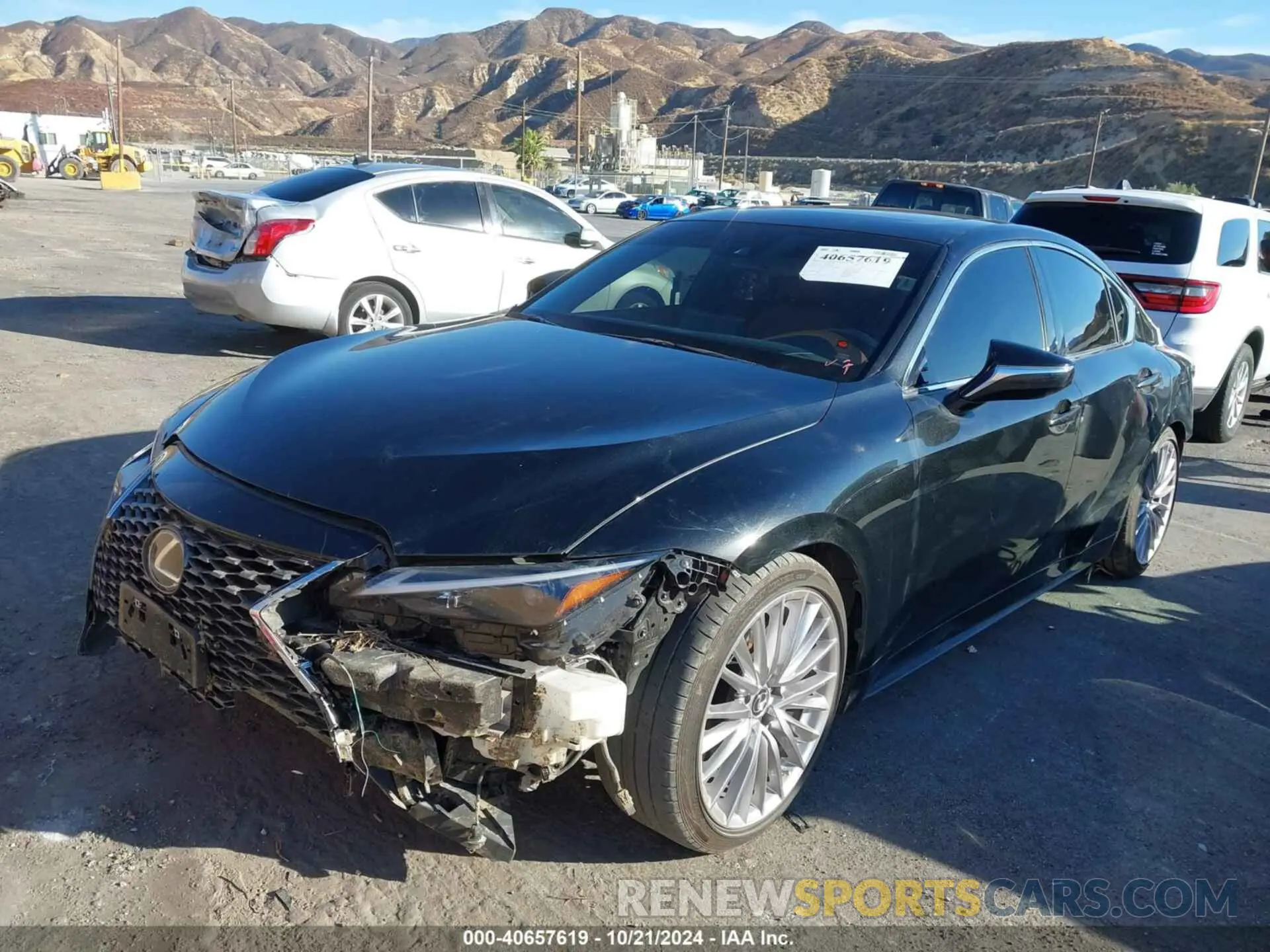 2 Фотография поврежденного автомобиля JTHDA1D27N5122492 LEXUS IS 300 2022