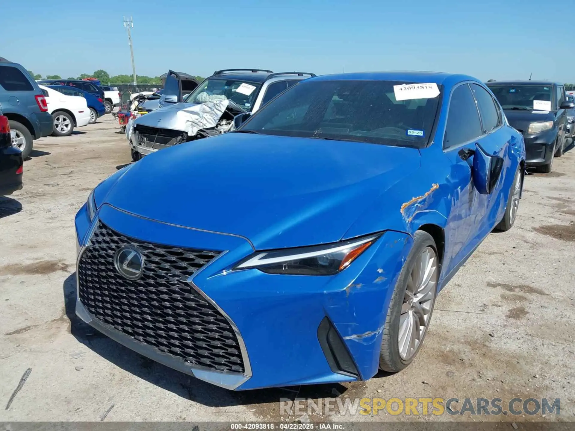 2 Фотография поврежденного автомобиля JTHDA1D29N5121361 LEXUS IS 300 2022