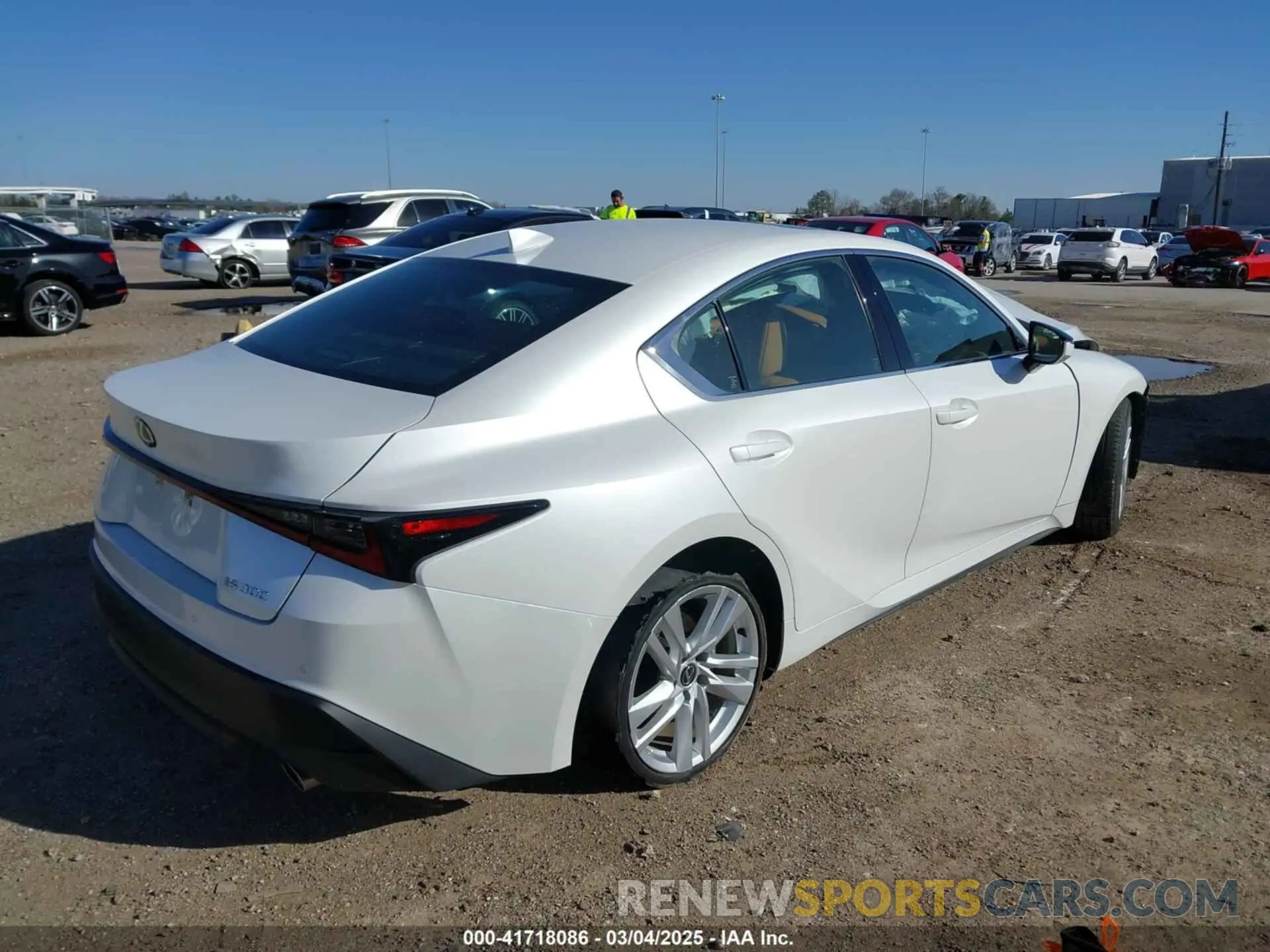 4 Фотография поврежденного автомобиля JTHCA1D22P5123953 LEXUS IS 300 2023