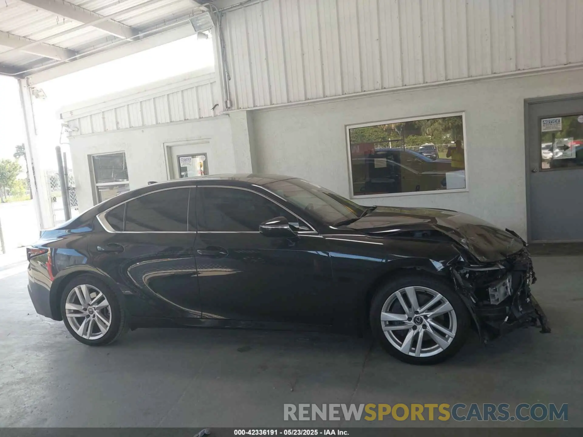 13 Фотография поврежденного автомобиля JTHCA1D2XP5125840 LEXUS IS 300 2023