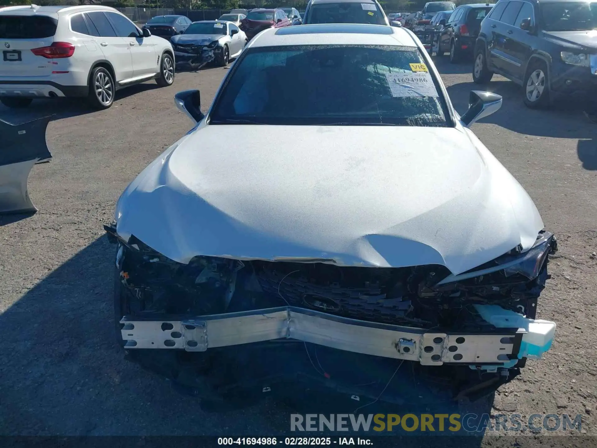 11 Фотография поврежденного автомобиля JTHCA1D23R5133037 LEXUS IS 300 2024