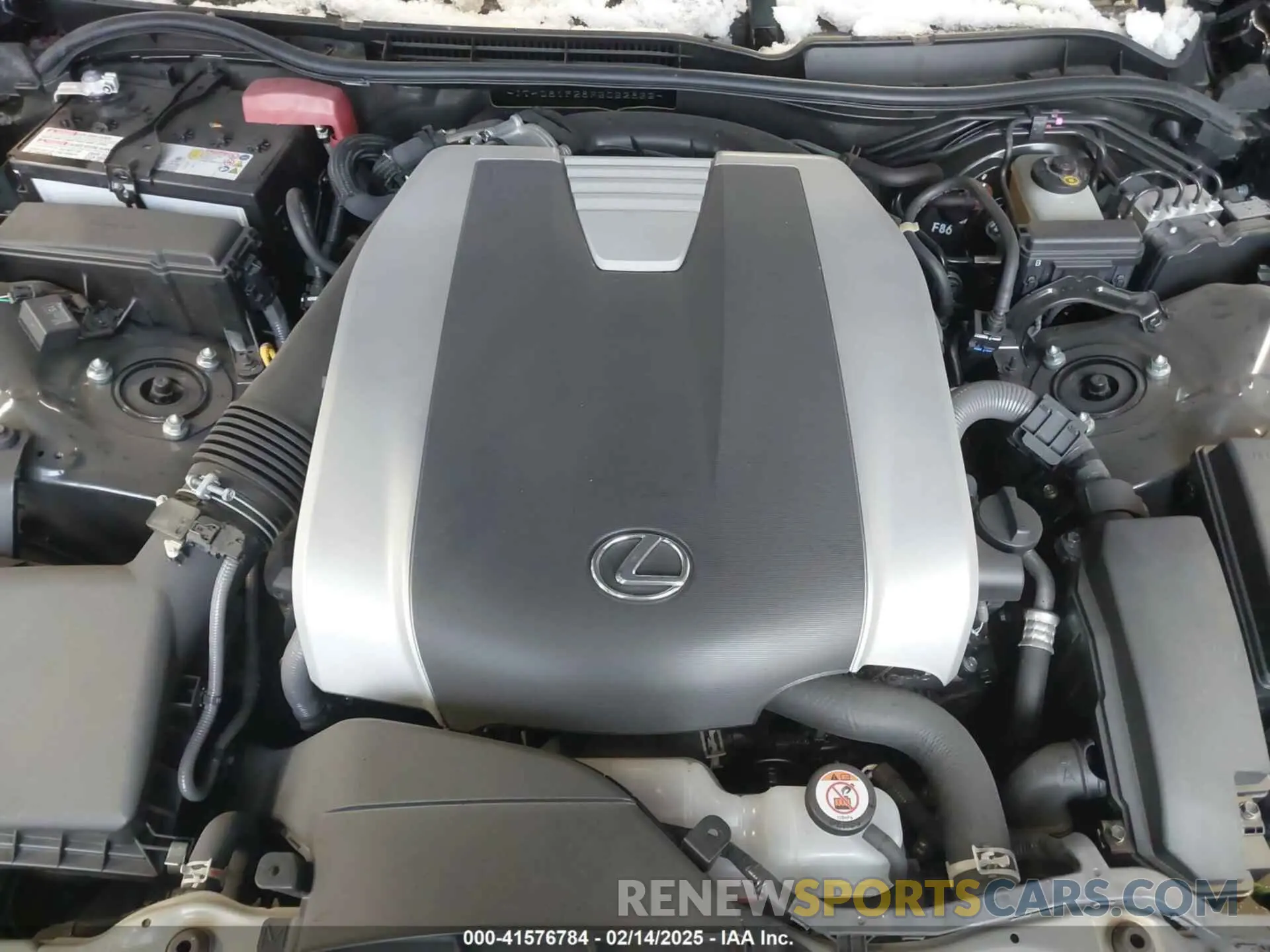 10 Фотография поврежденного автомобиля JTHD81F28R5052855 LEXUS IS 300 2024