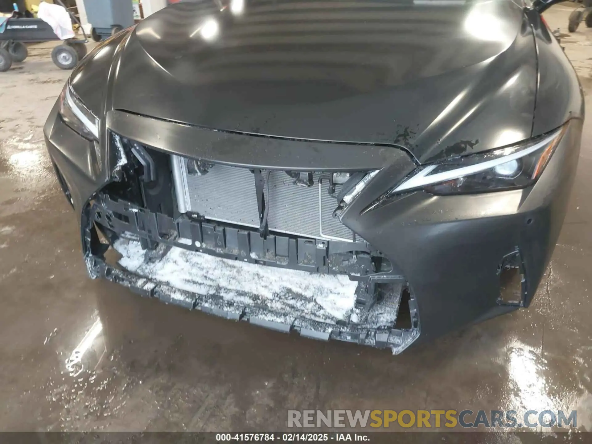 6 Фотография поврежденного автомобиля JTHD81F28R5052855 LEXUS IS 300 2024