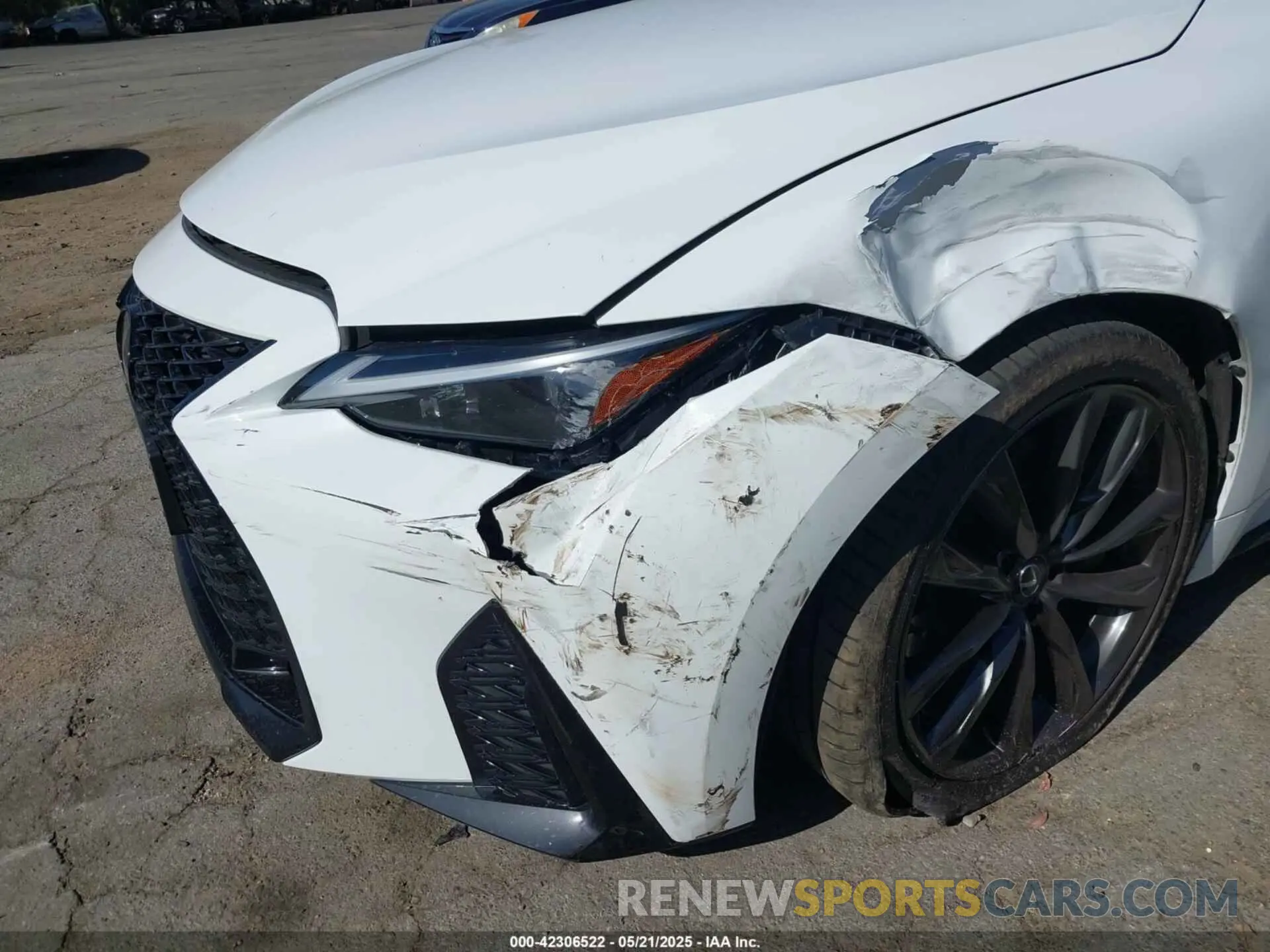 6 Фотография поврежденного автомобиля JTHBA1D23S5133881 LEXUS IS 300 2025