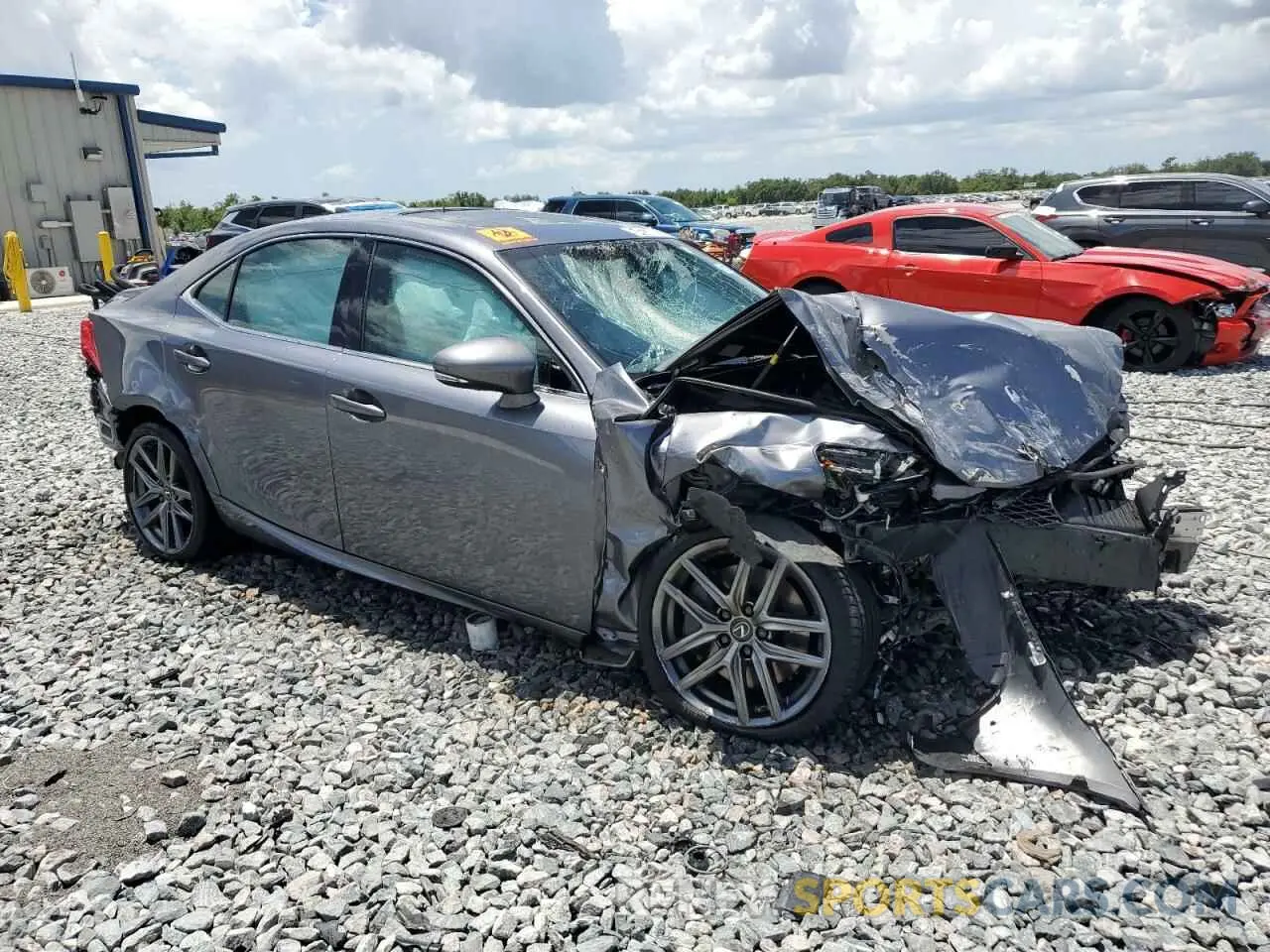 4 Фотография поврежденного автомобиля JTHGA1D20L5107925 LEXUS IS 300 F S 2020