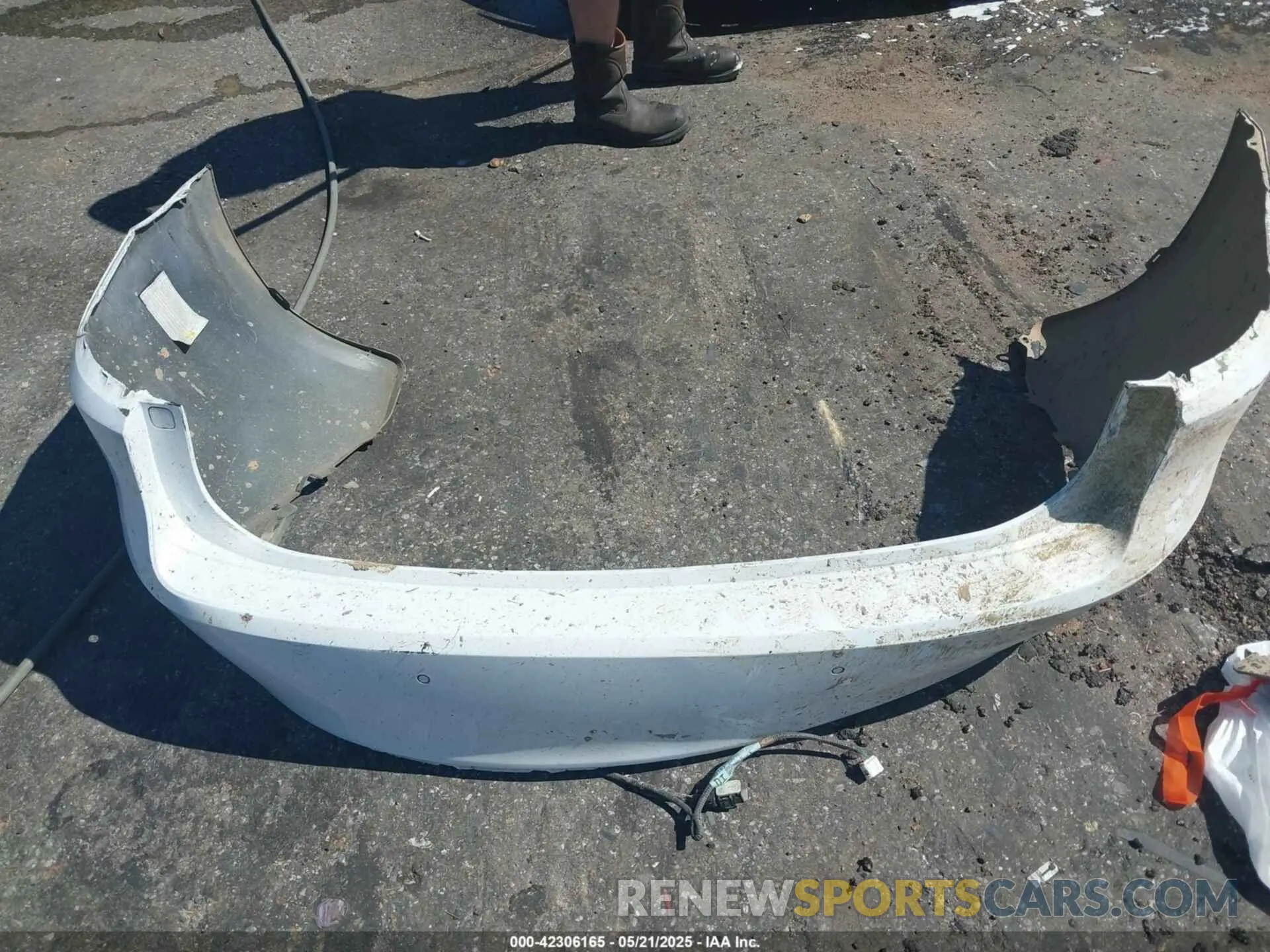 11 Photograph of a damaged car JTHBZ1D21K5034050 LEXUS IS 350 2019