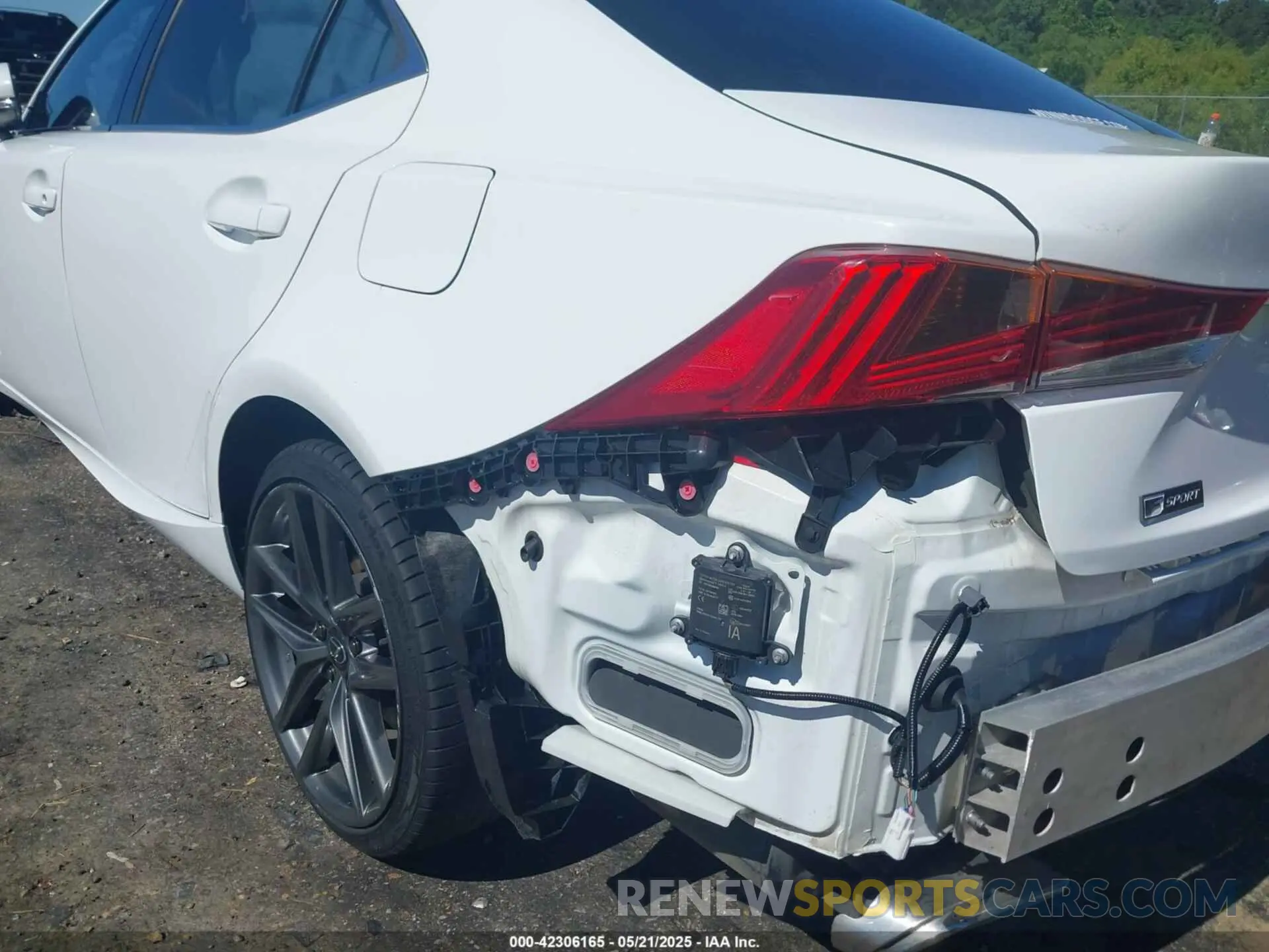 18 Photograph of a damaged car JTHBZ1D21K5034050 LEXUS IS 350 2019