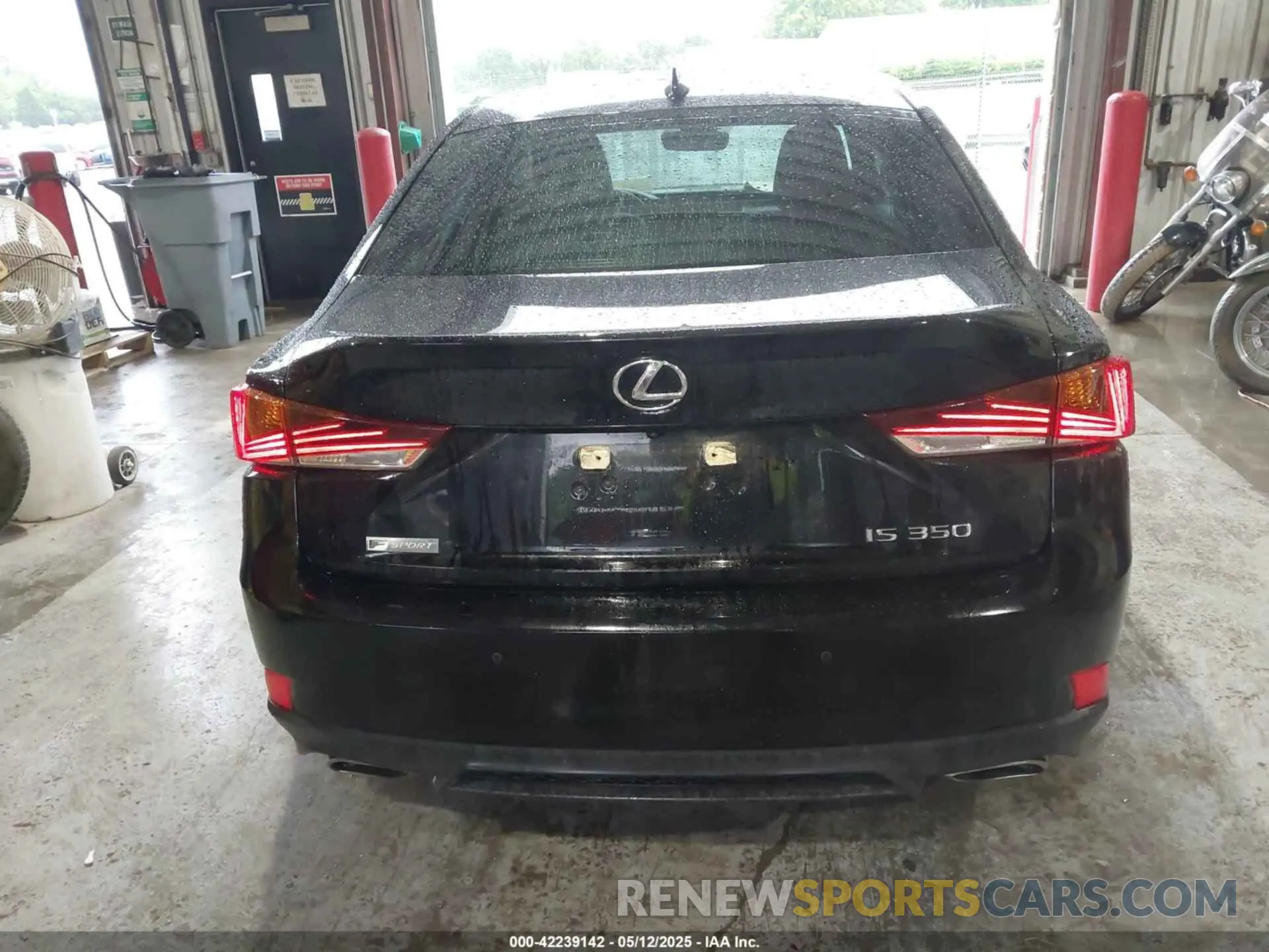 16 Photograph of a damaged car JTHGZ1B2XL5036051 LEXUS IS 350 2020