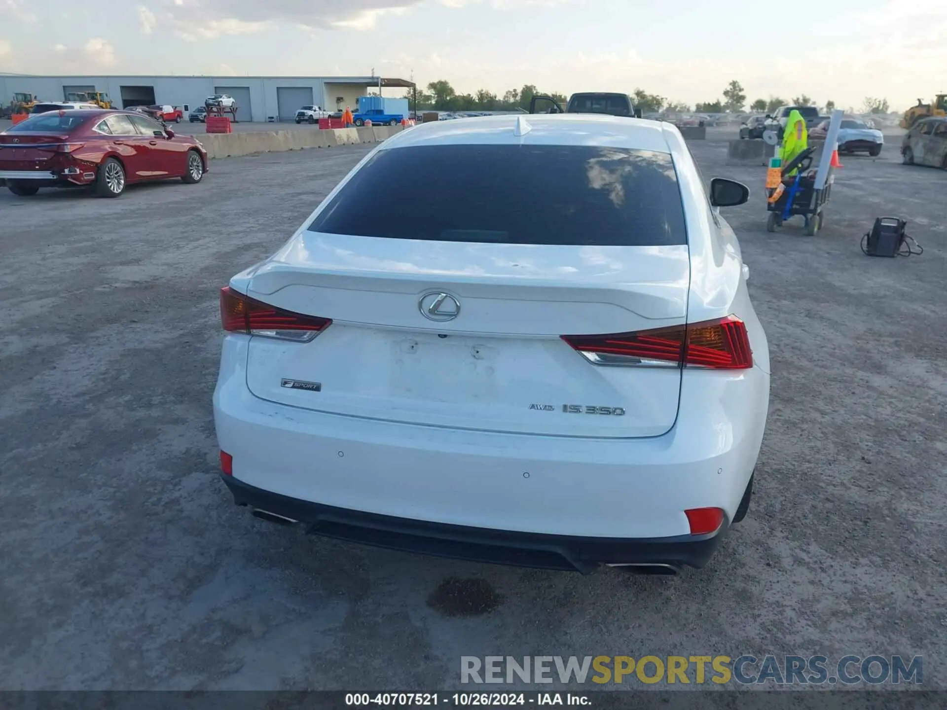 16 Фотография поврежденного автомобиля JTHGZ1E2XL5017611 LEXUS IS 350 2020