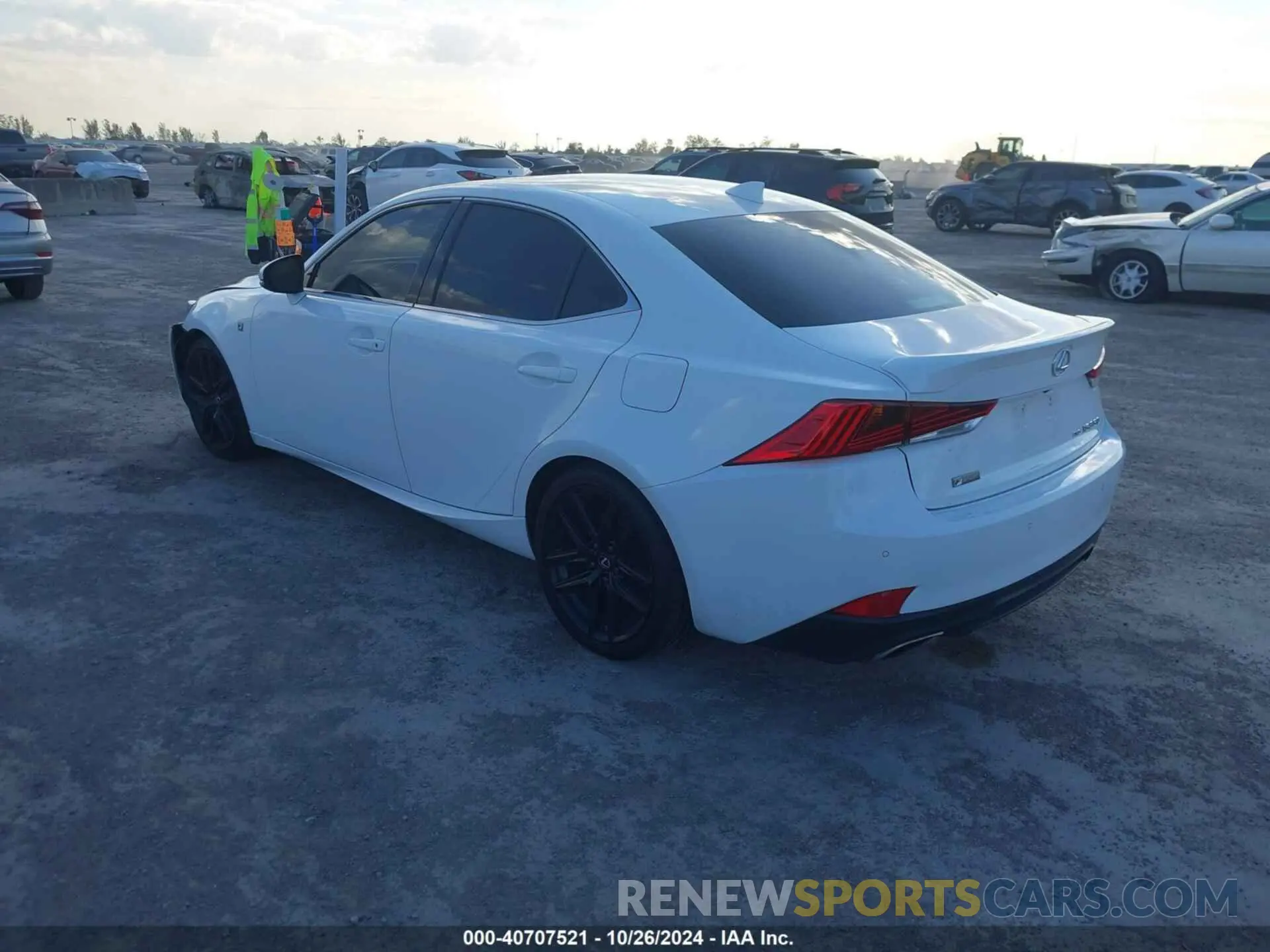 3 Фотография поврежденного автомобиля JTHGZ1E2XL5017611 LEXUS IS 350 2020